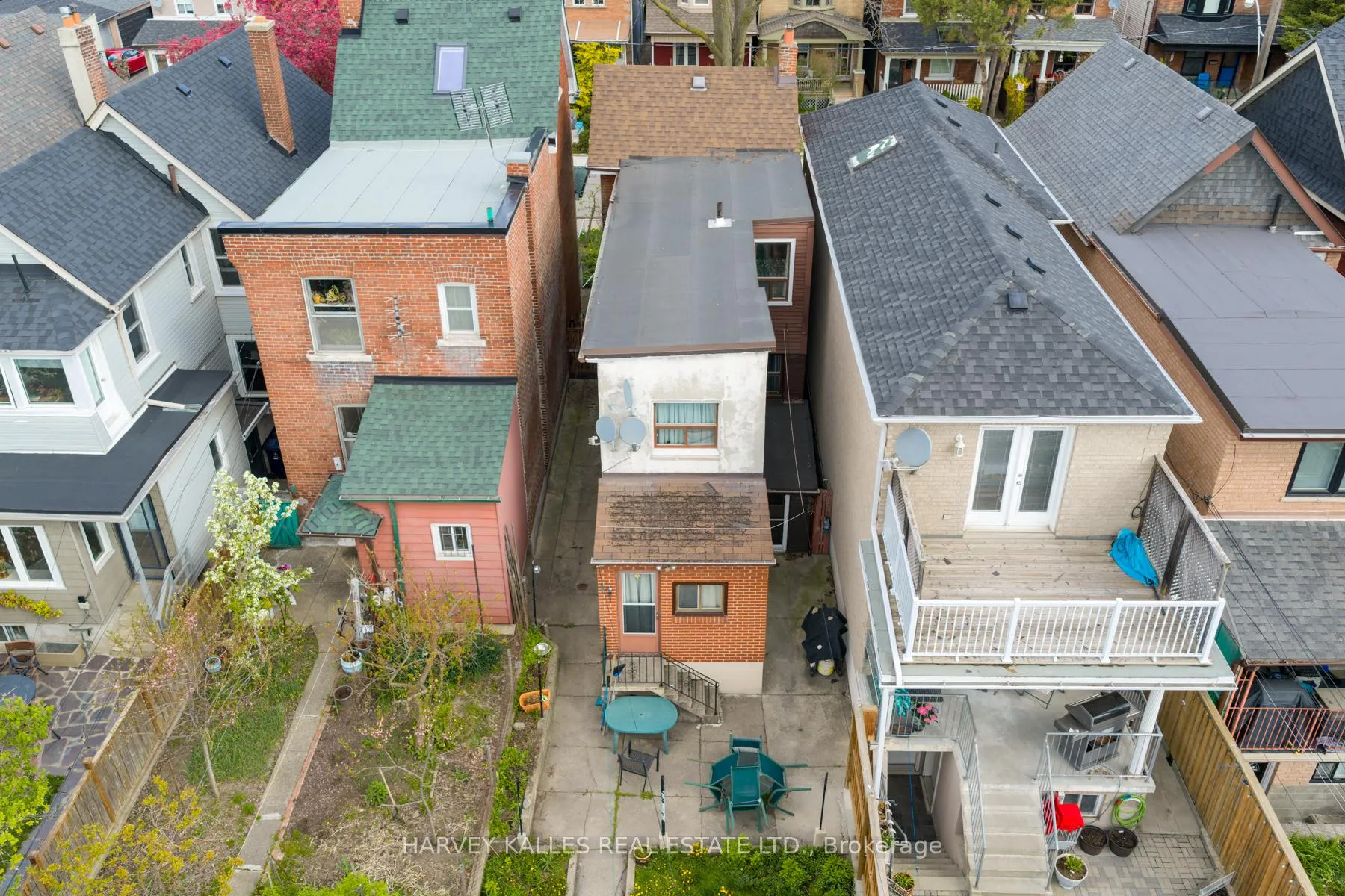 Photo 35 of 105 Melville Avenue, Toronto, Dovercourt-Wallace Emerson-Junction — HOMEH