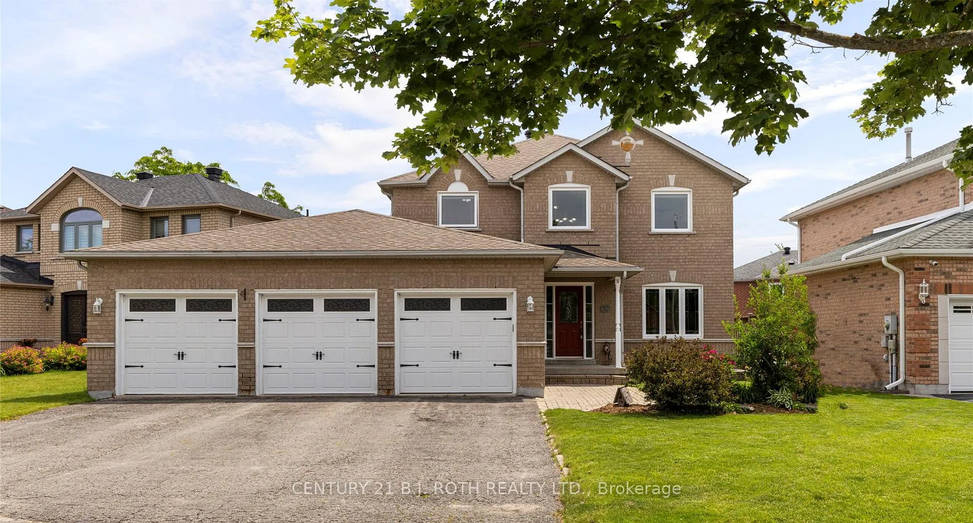 Photo 1 of 31 Emms Drive, Barrie, Holly — HOMEH