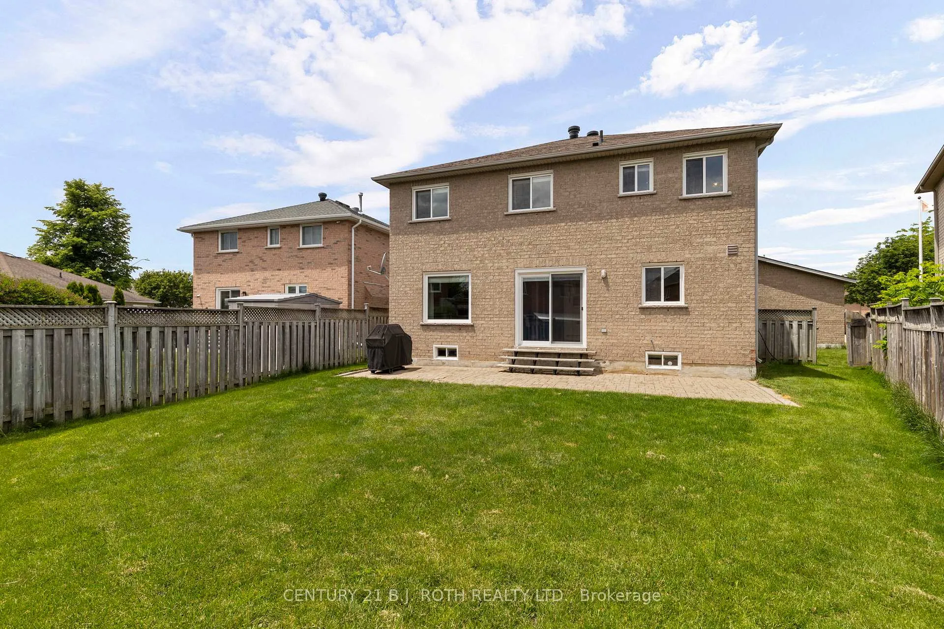 Photo 34 of 31 Emms Drive, Barrie, Holly — HOMEH