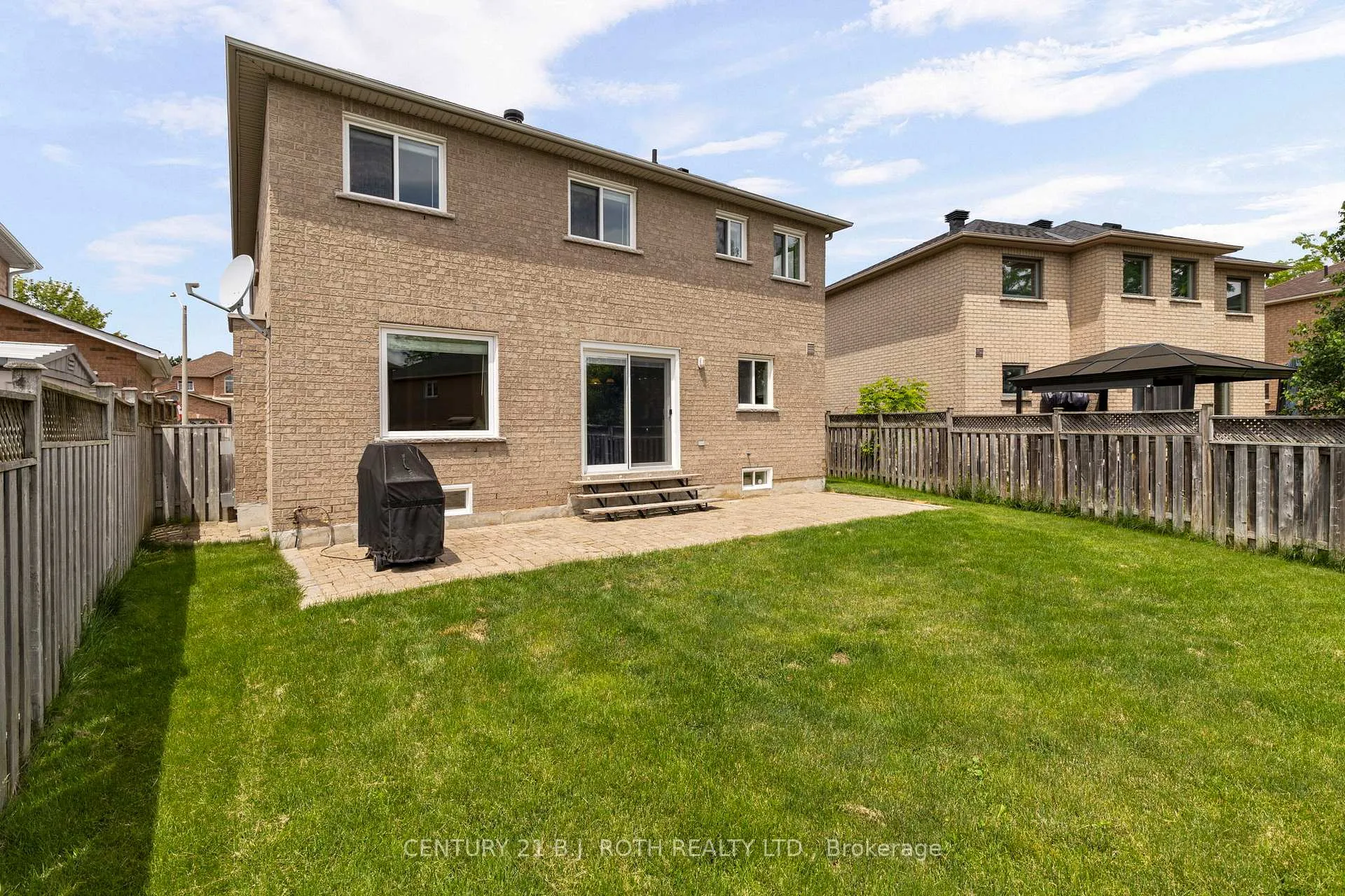 Photo 35 of 31 Emms Drive, Barrie, Holly — HOMEH