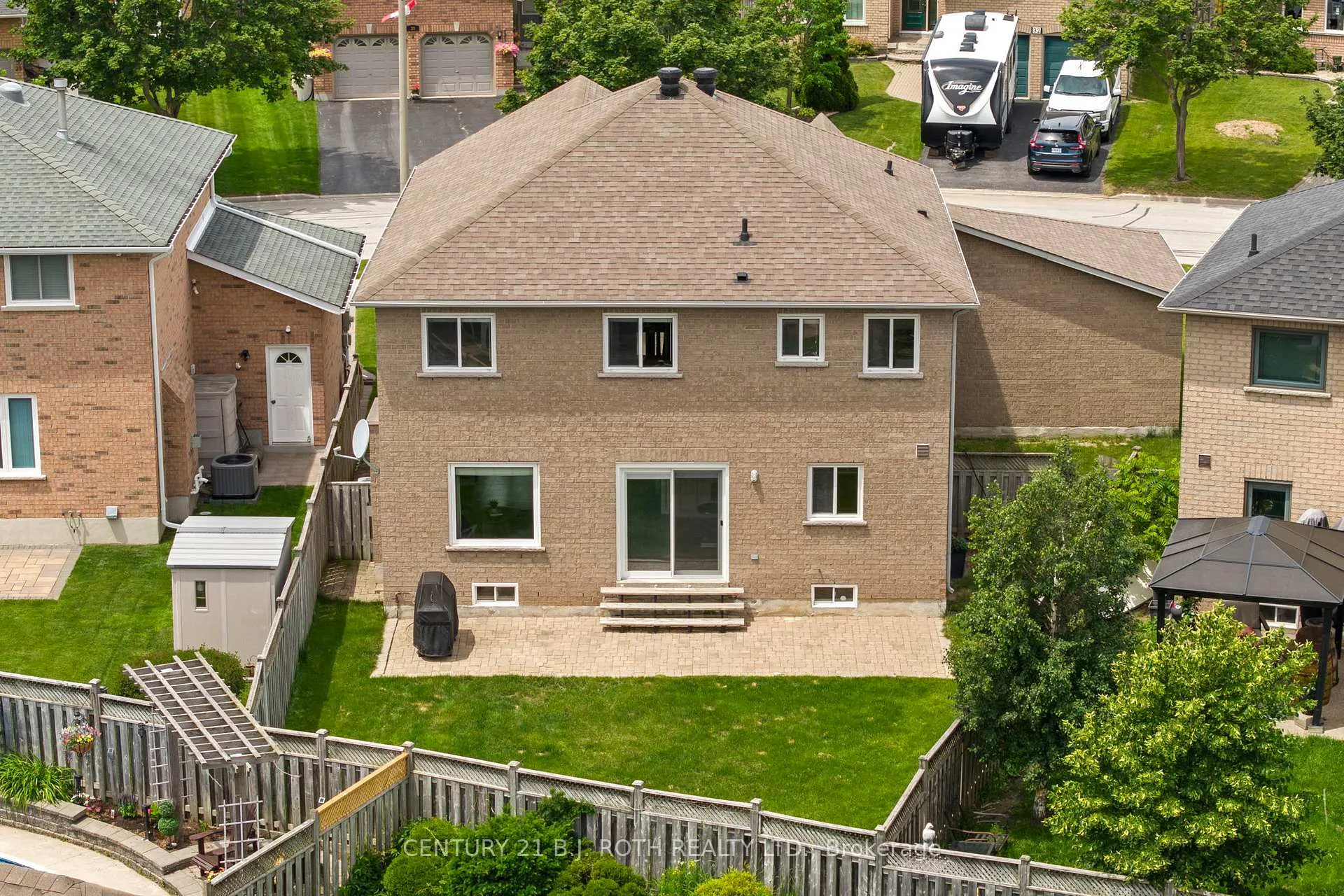 Photo 37 of 31 Emms Drive, Barrie, Holly — HOMEH