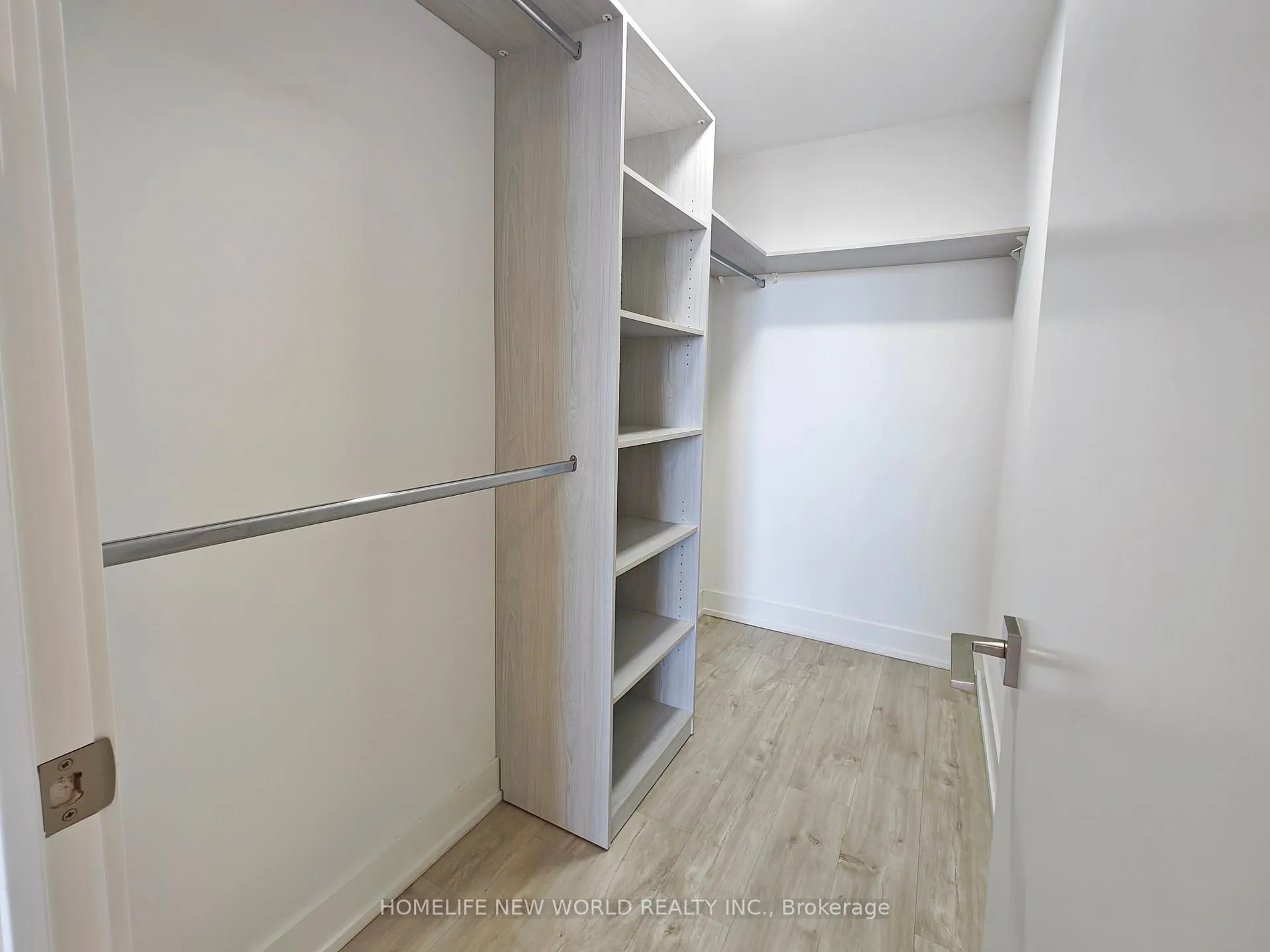 Photo 11 of Unit 719W, 268 Buchanan Drive, Markham, Unionville — HOMEH