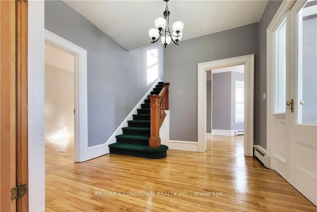 Photo 3 of Unit front, 406 Algonquin Avenue, North Bay, Central — HOMEH