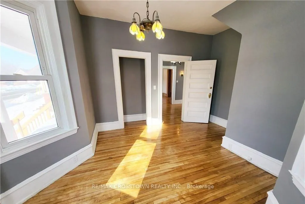 Photo 5 of Unit front, 406 Algonquin Avenue, North Bay, Central — HOMEH