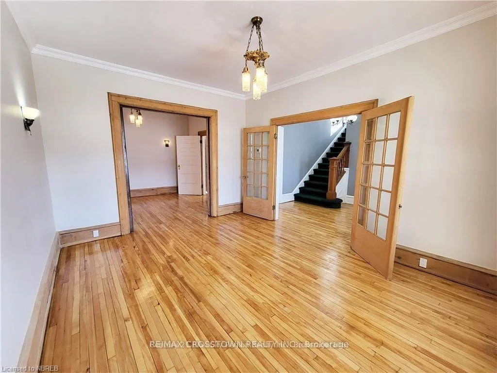 Photo 24 of Unit front, 406 Algonquin Avenue, North Bay, Central — HOMEH