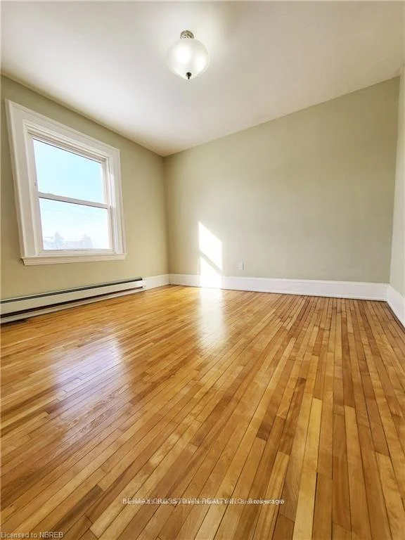 Photo 30 of Unit front, 406 Algonquin Avenue, North Bay, Central — HOMEH