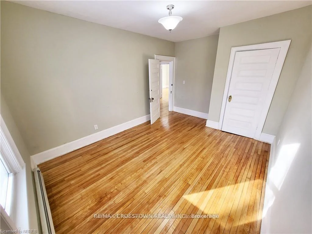 Photo 33 of Unit front, 406 Algonquin Avenue, North Bay, Central — HOMEH