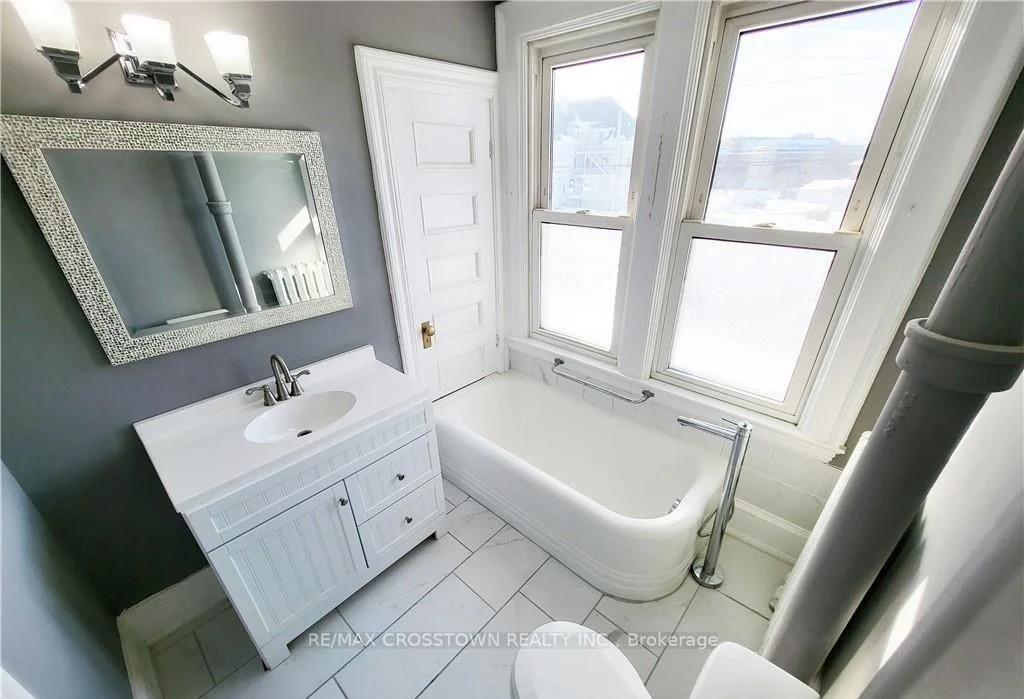 Photo 50 of Unit front, 406 Algonquin Avenue, North Bay, Central — HOMEH