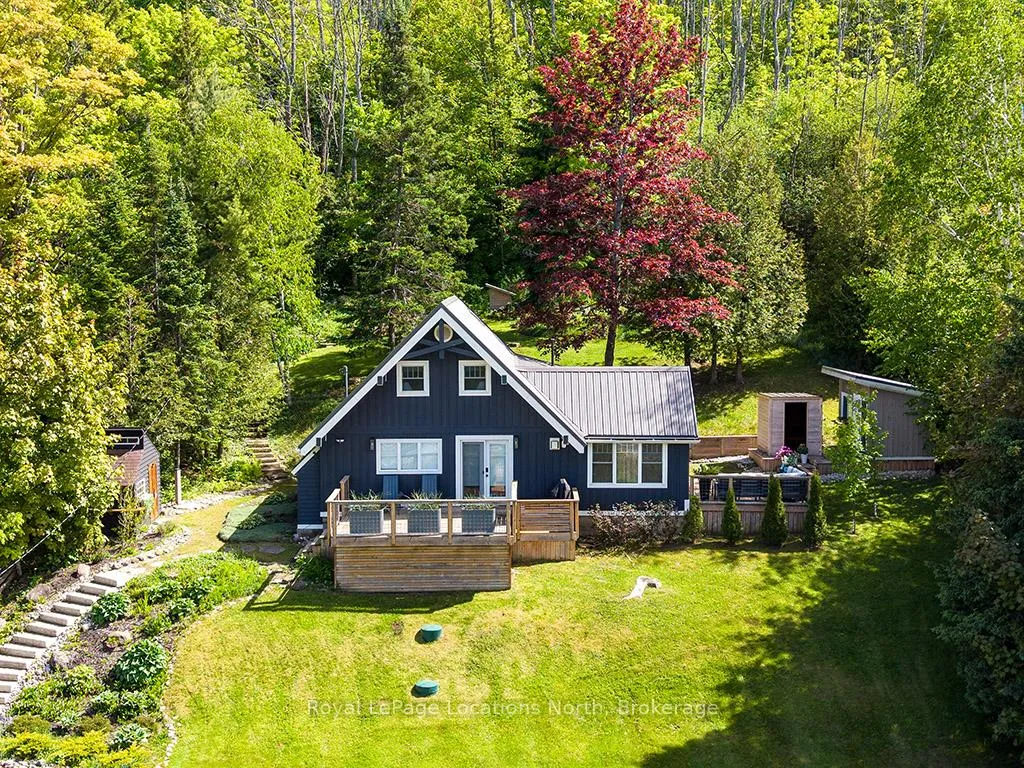 Photo 2 of 104 Old 26 Highway, Meaford — HOMEH
