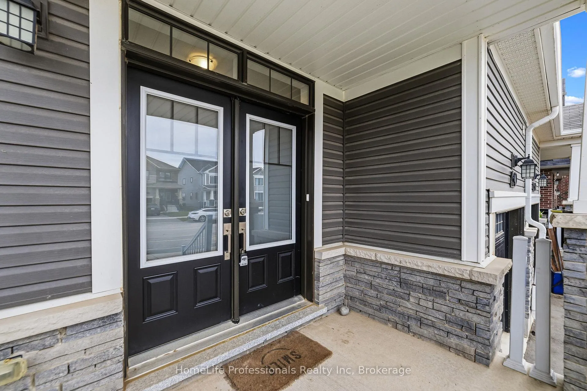 Photo 4 of 79 Rainbow Drive, Haldimand — HOMEH