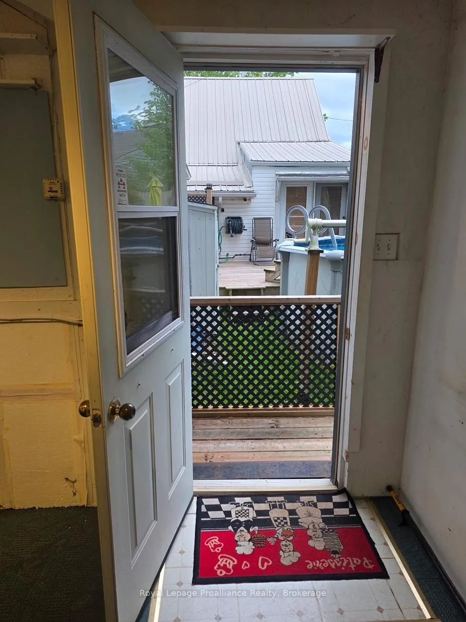 Photo 2 of 42 Kerr Crescent, Quinte West, Trenton Ward — HOMEH