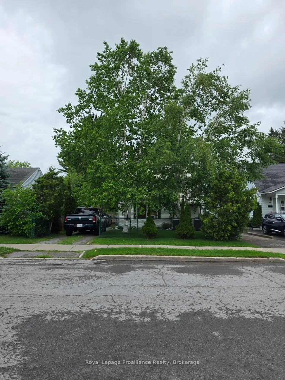 Photo 14 of 42 Kerr Crescent, Quinte West, Trenton Ward — HOMEH