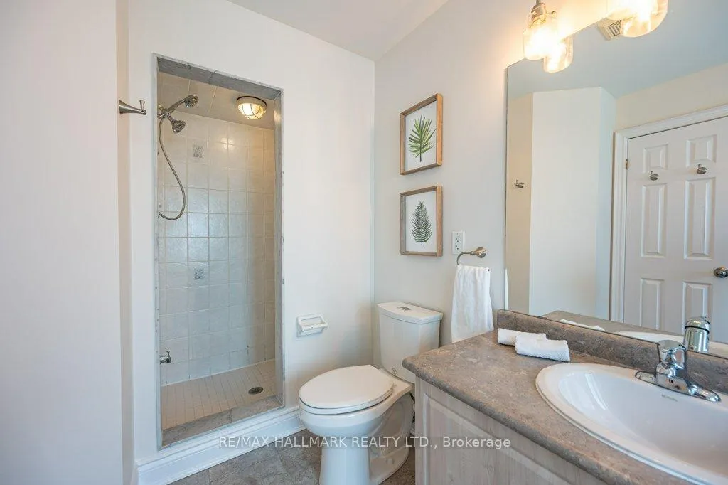 Photo 21 of 3 Chimes Lane, Etobicoke, Stonegate-Queensway — HOMEH