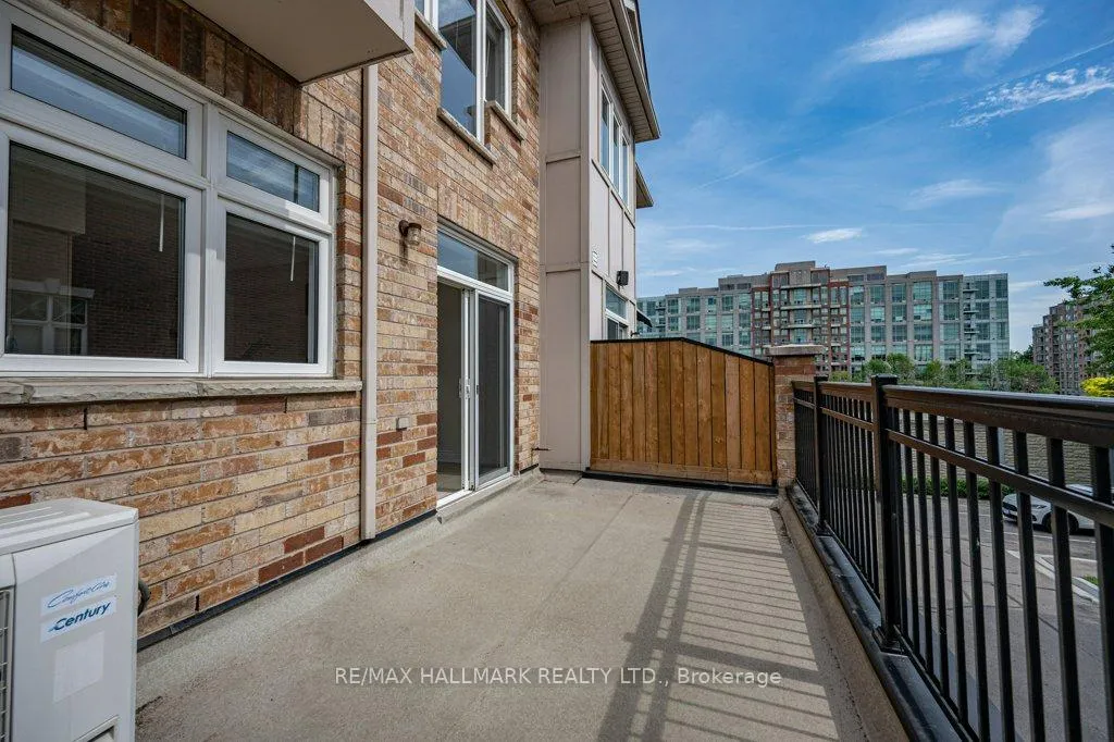 Photo 26 of 3 Chimes Lane, Etobicoke, Stonegate-Queensway — HOMEH