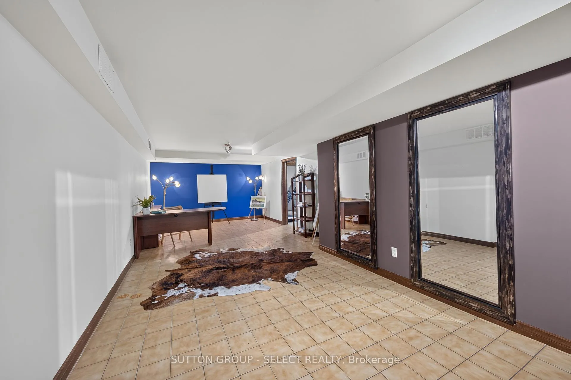 Photo 36 of 719 Franklinway Crescent, London, North A — HOMEH