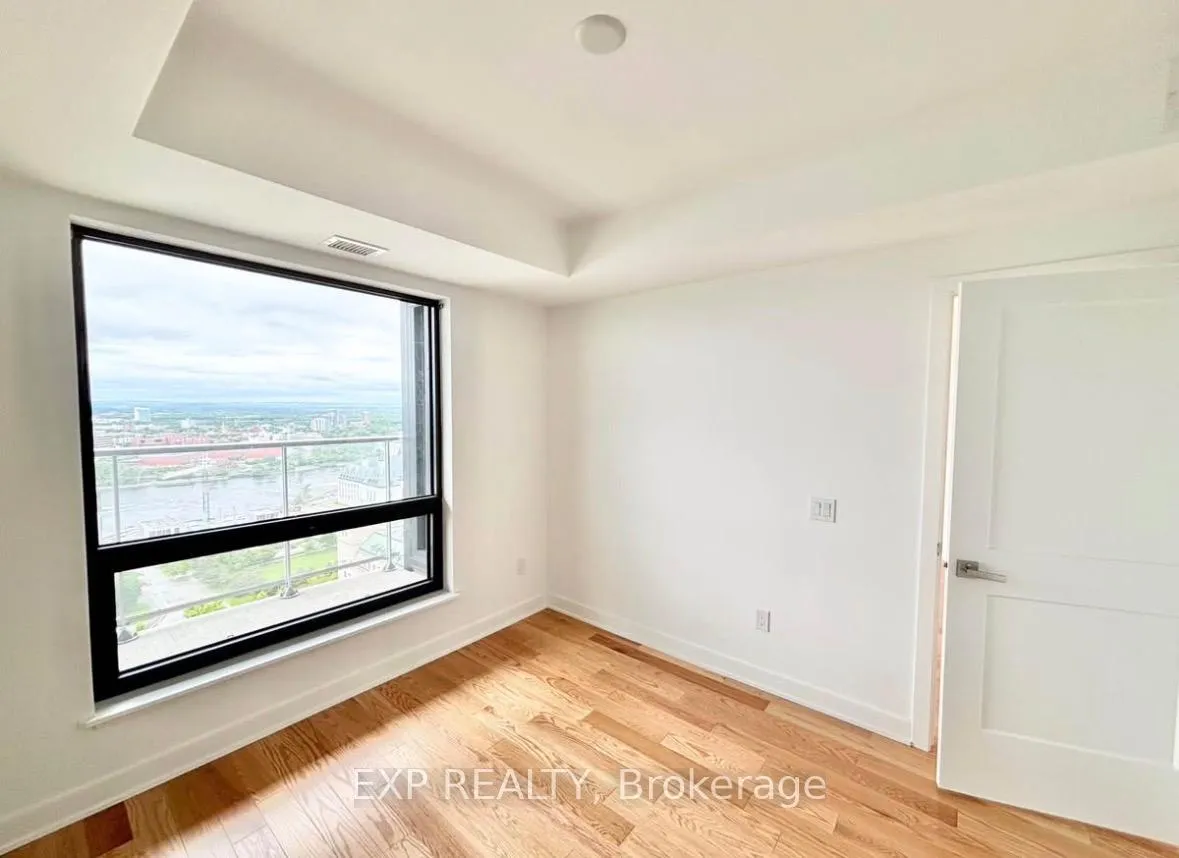 Photo 3 of Unit 3, 2403 340 Queen Street, Ottawa, Ottawa Centre — HOMEH