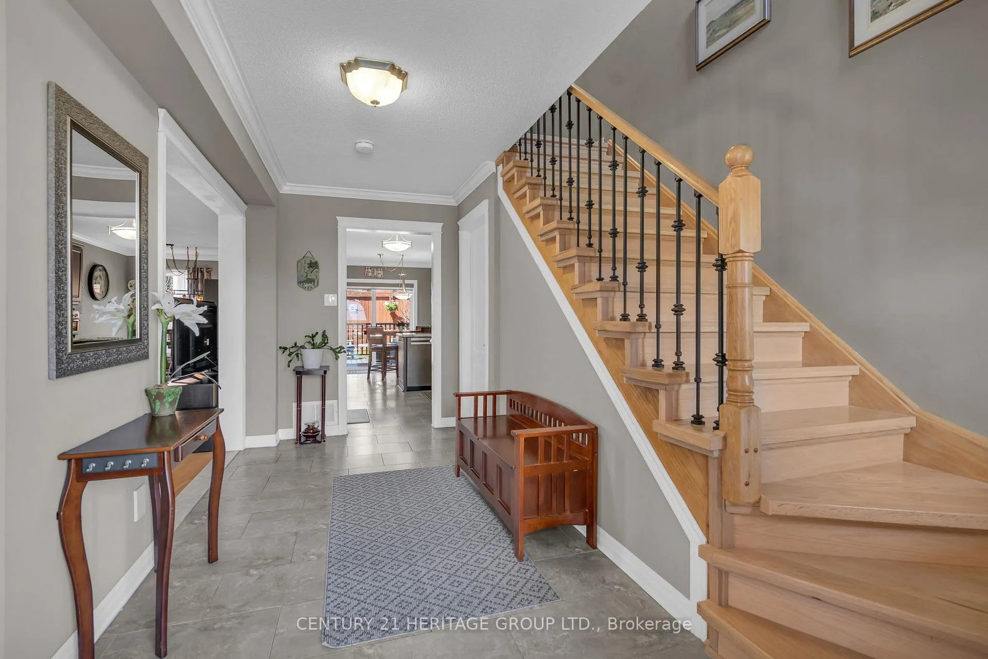 Photo 8 of 73 Stollar Boulevard, Barrie, Little Lake — HOMEH