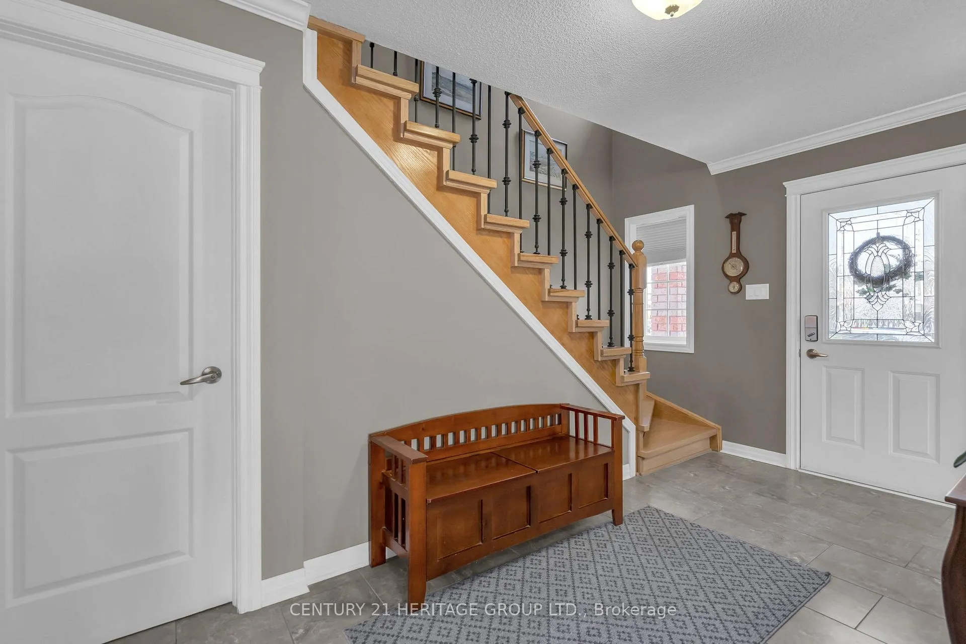 Photo 10 of 73 Stollar Boulevard, Barrie, Little Lake — HOMEH