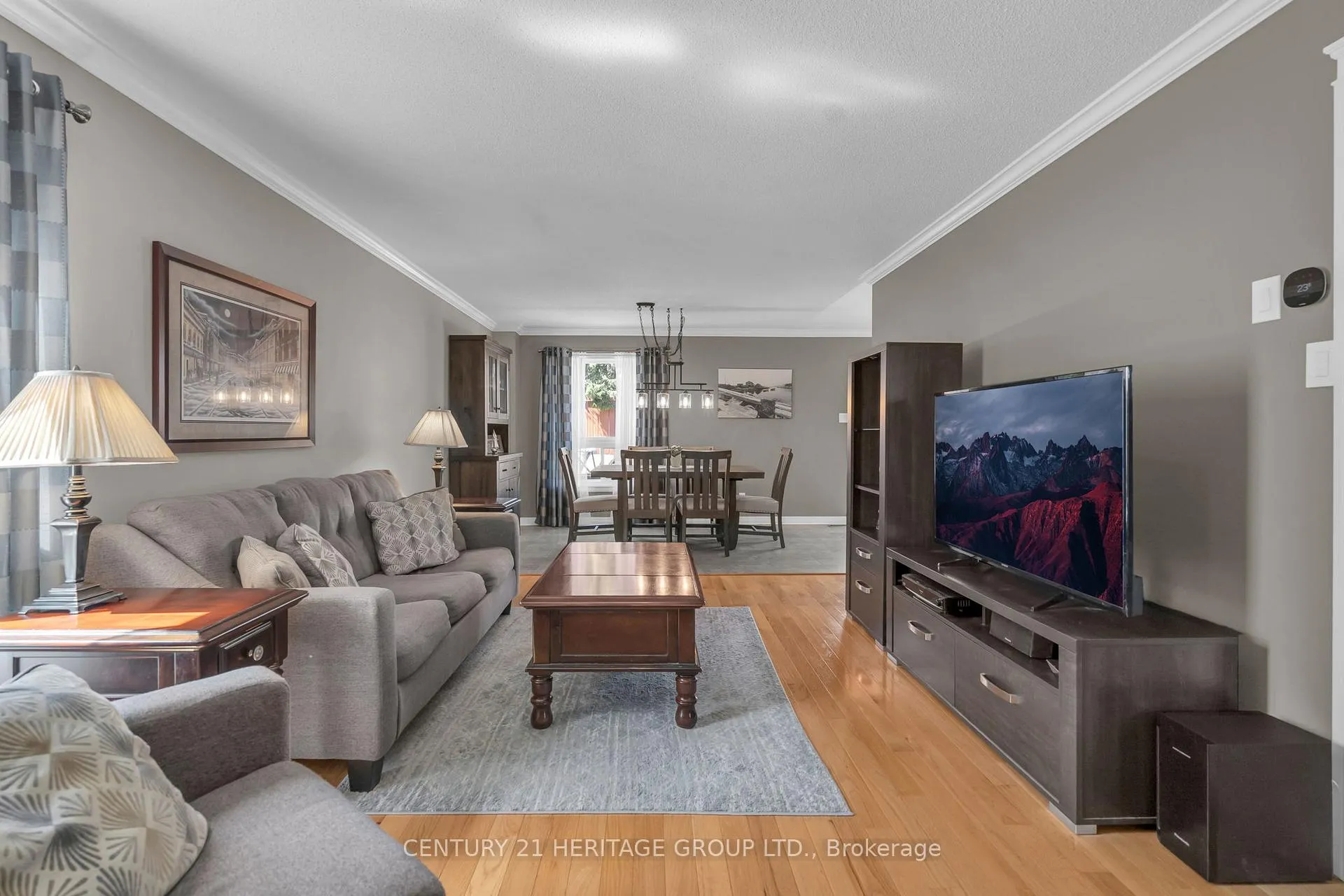 Photo 13 of 73 Stollar Boulevard, Barrie, Little Lake — HOMEH