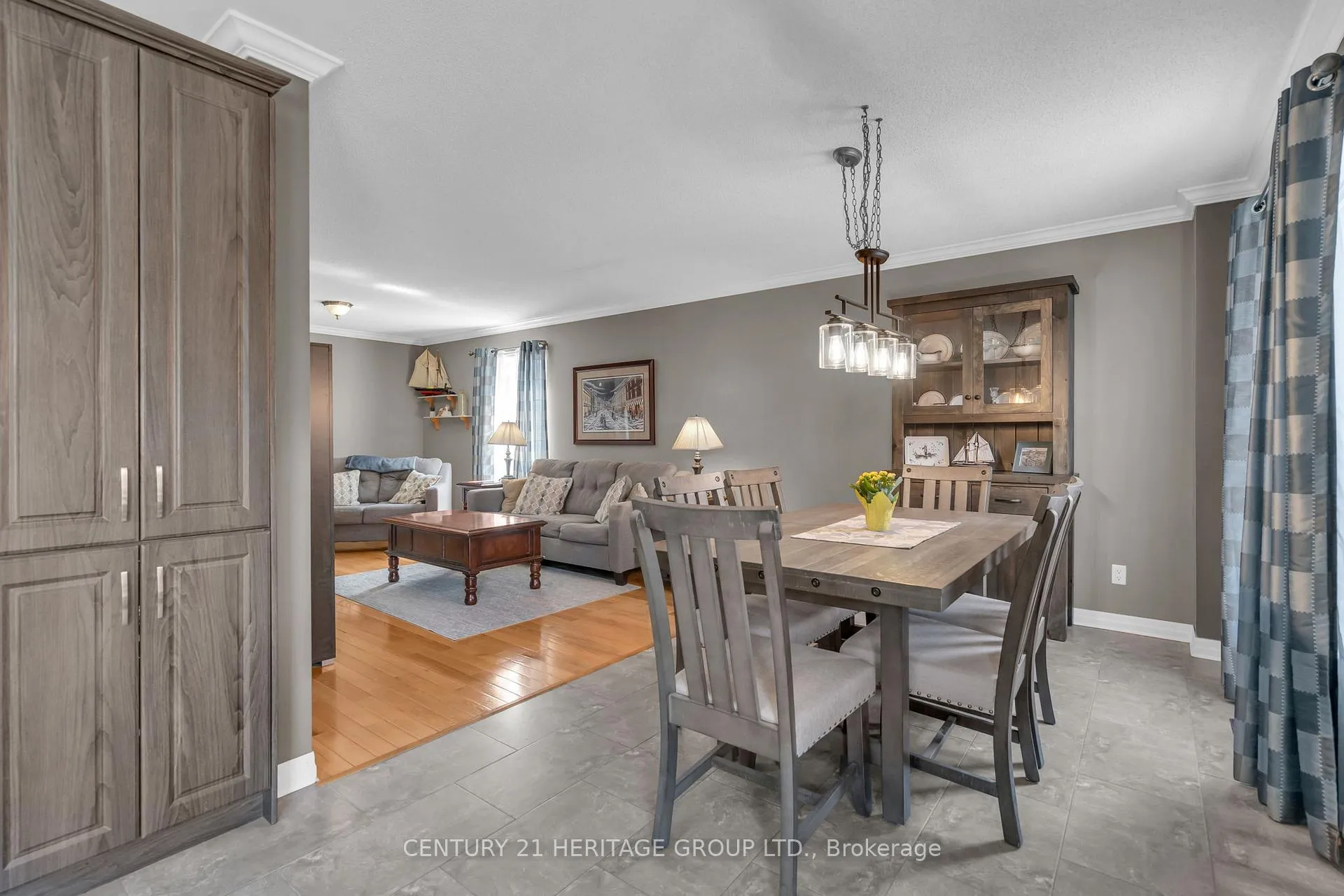 Photo 19 of 73 Stollar Boulevard, Barrie, Little Lake — HOMEH