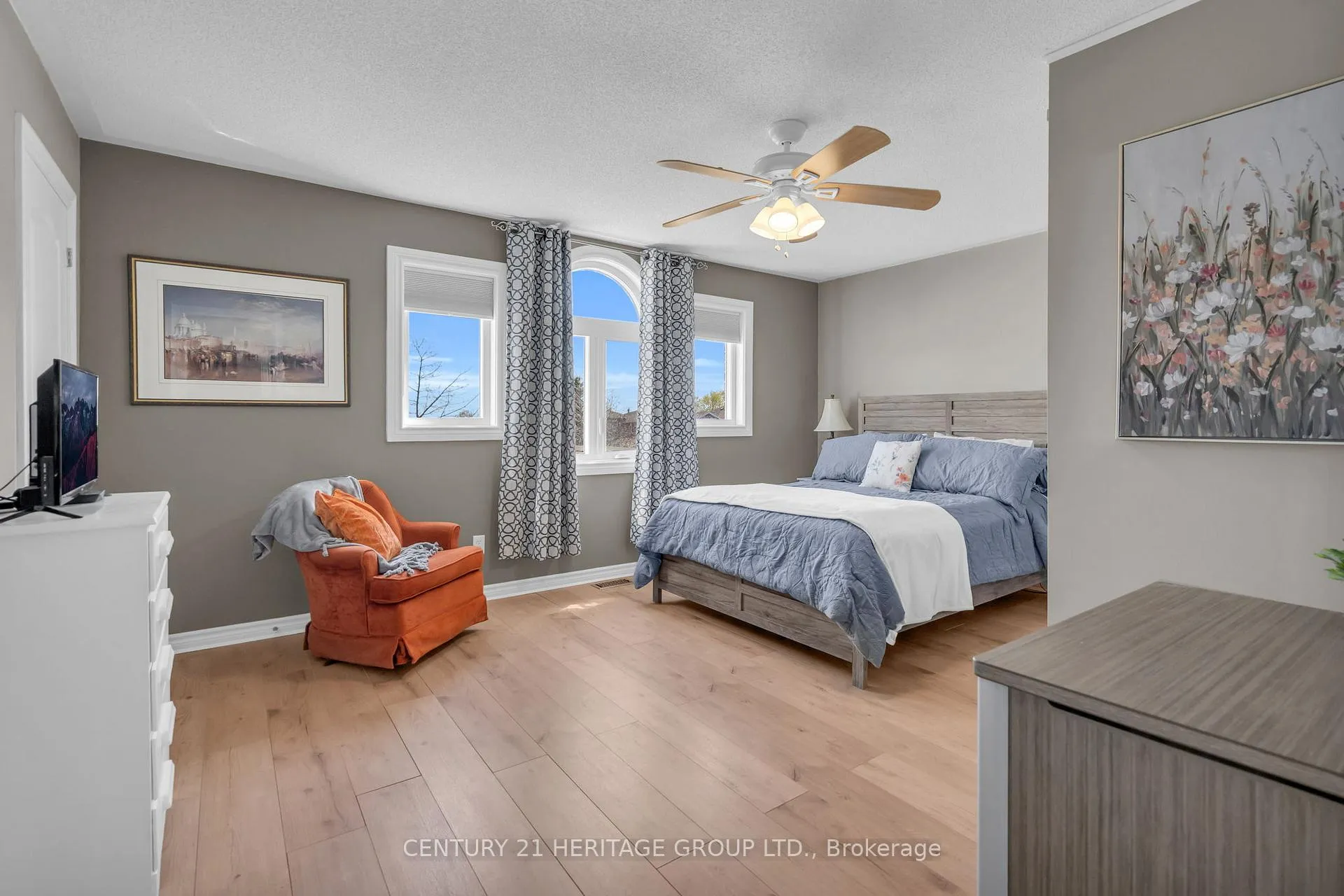 Photo 29 of 73 Stollar Boulevard, Barrie, Little Lake — HOMEH