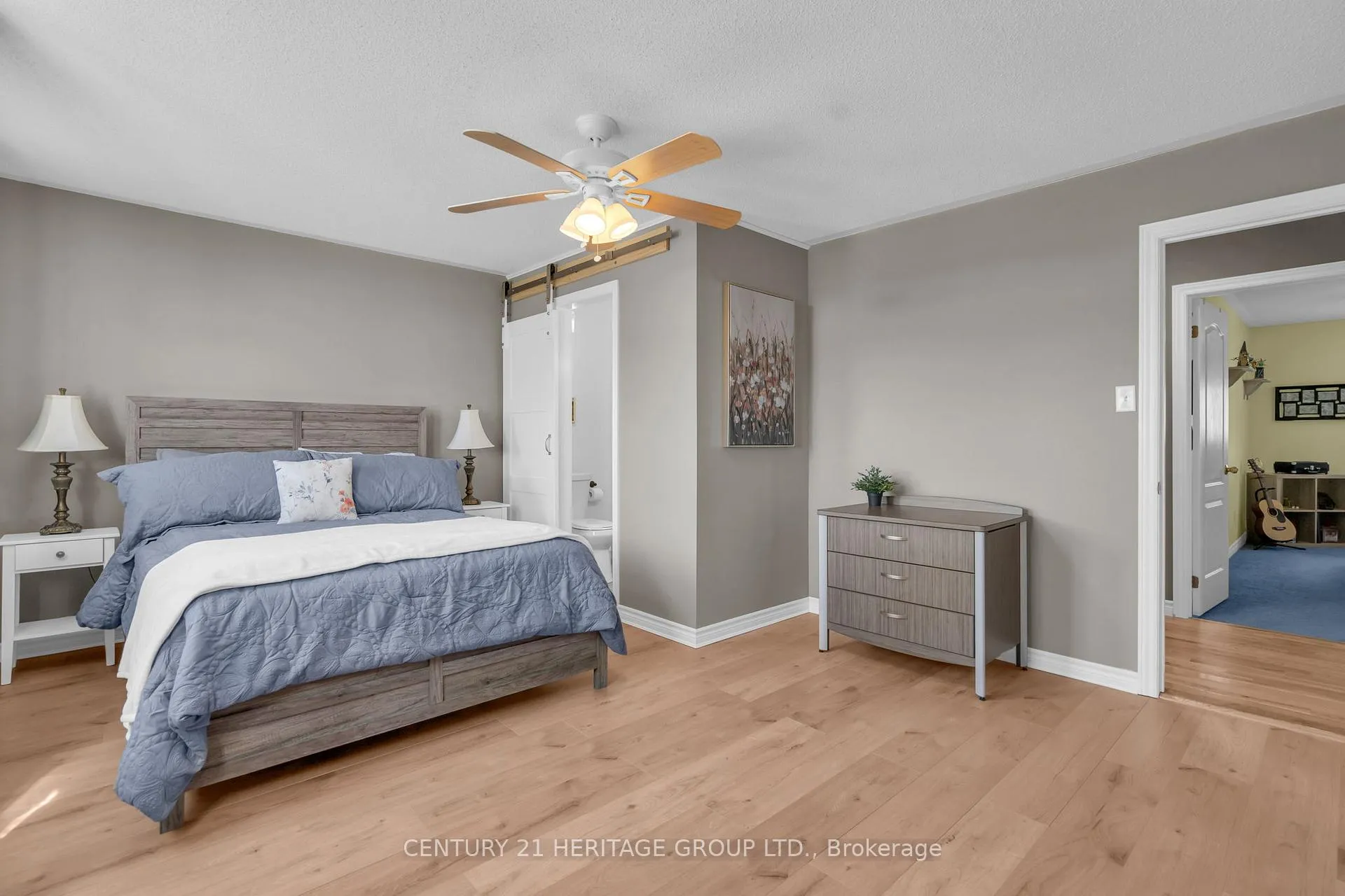 Photo 31 of 73 Stollar Boulevard, Barrie, Little Lake — HOMEH