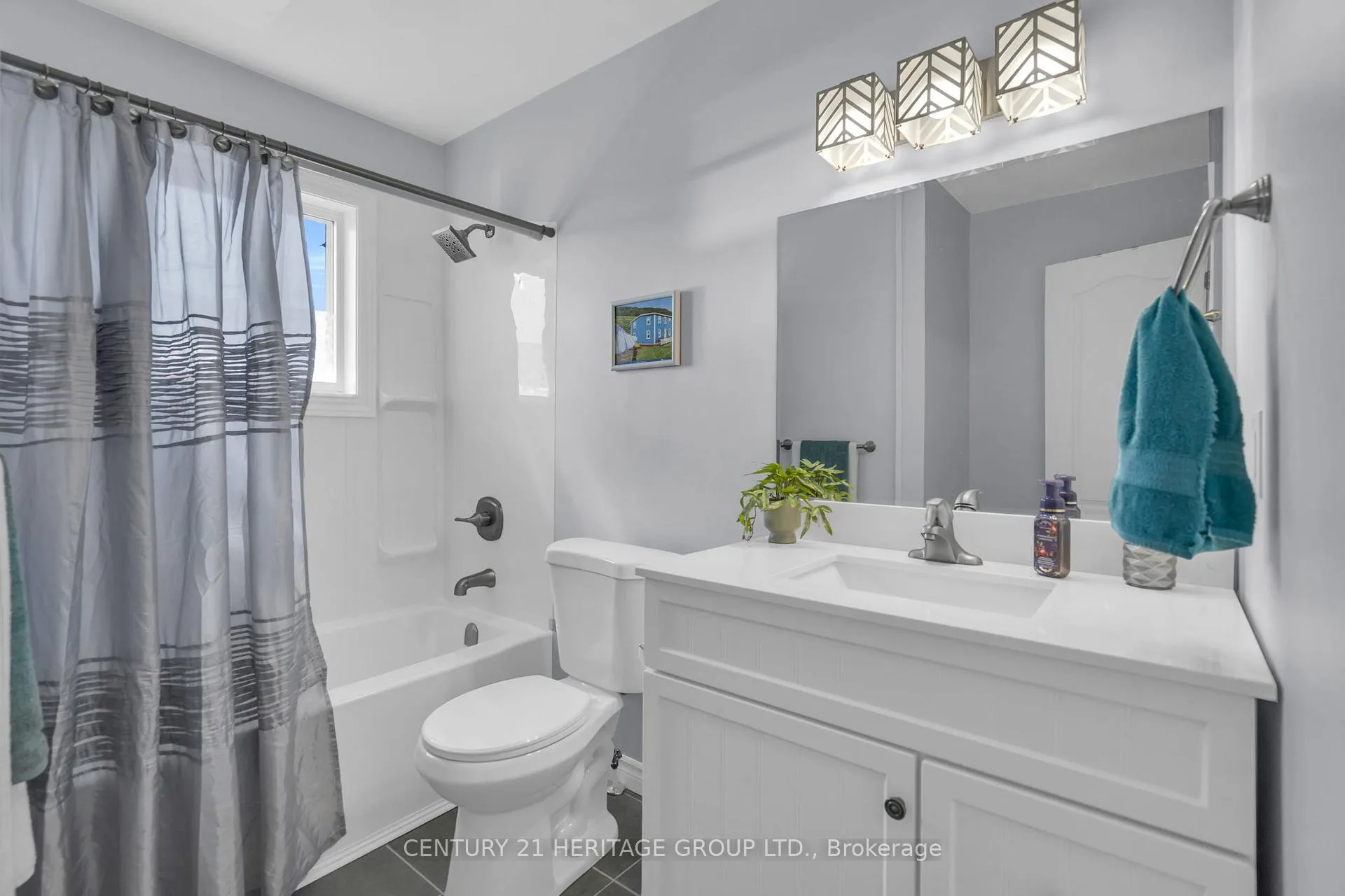Photo 38 of 73 Stollar Boulevard, Barrie, Little Lake — HOMEH