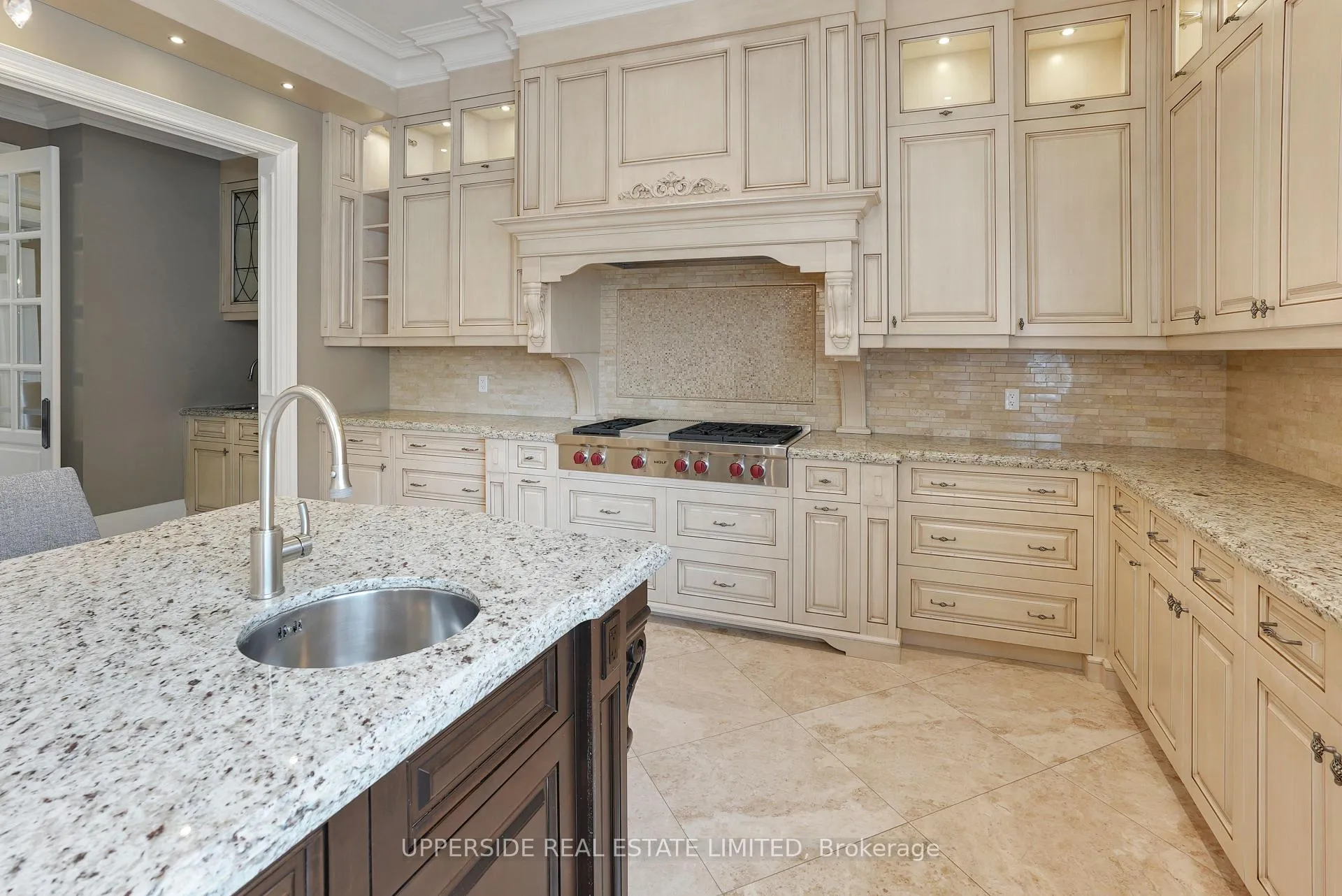 Photo 10 of 29 Riverside Boulevard W, Vaughan, Uplands — HOMEH