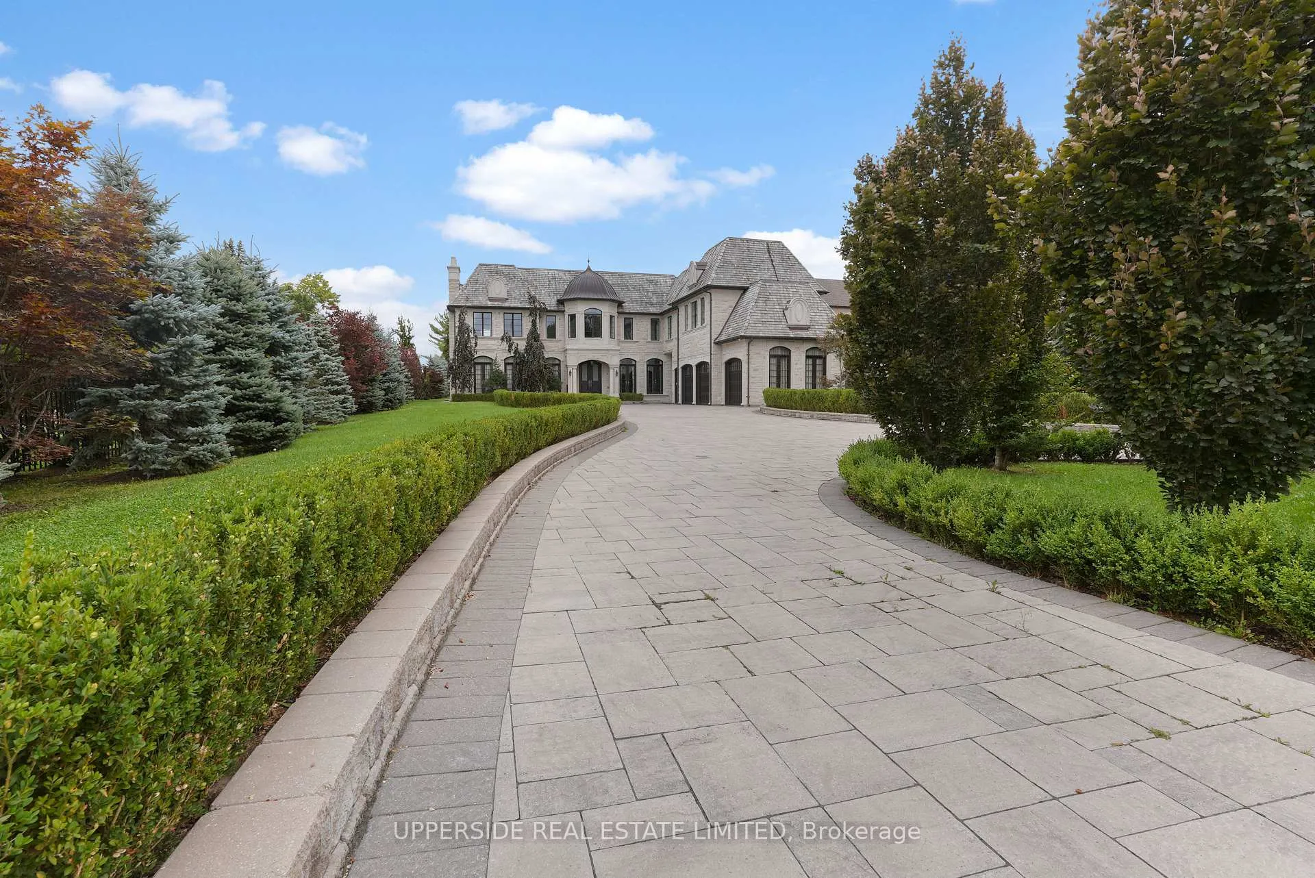 Photo 26 of 29 Riverside Boulevard W, Vaughan, Uplands — HOMEH