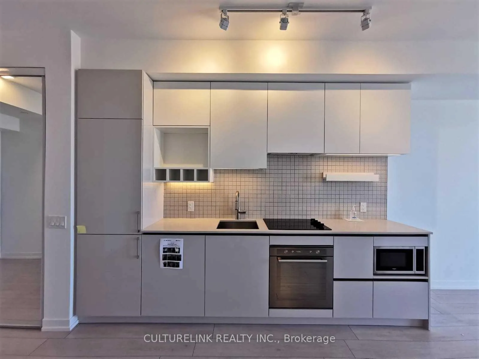 Photo 5 of Unit 5601, 950 Portage Parkway, Vaughan, Vaughan Corporate Centre — HOMEH