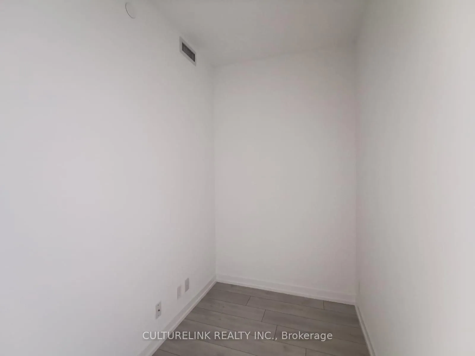Photo 8 of Unit 5601, 950 Portage Parkway, Vaughan, Vaughan Corporate Centre — HOMEH