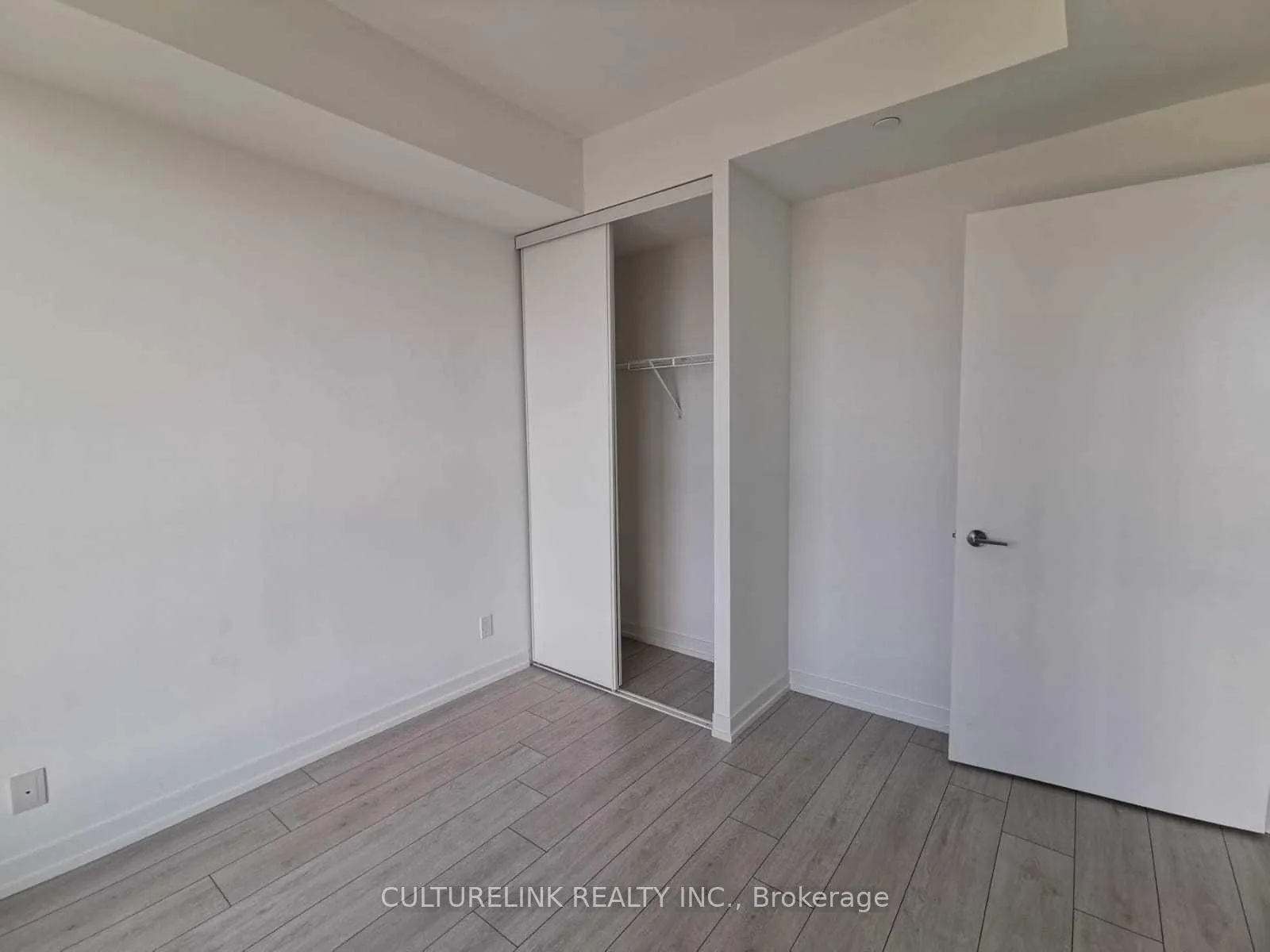 Photo 12 of Unit 5601, 950 Portage Parkway, Vaughan, Vaughan Corporate Centre — HOMEH