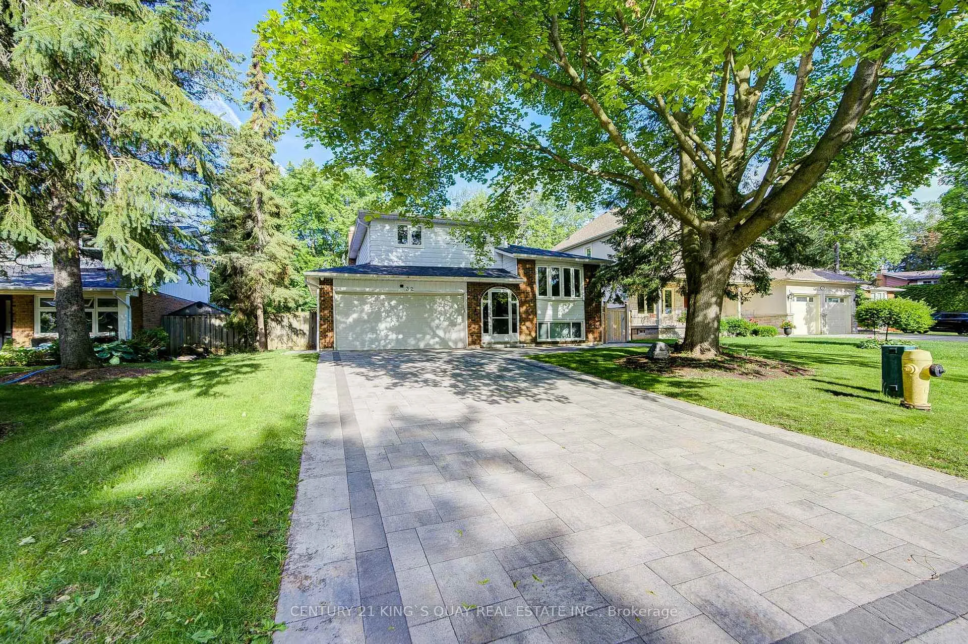 Photo 4 of 32 Chant Crescent, Markham, Unionville — HOMEH
