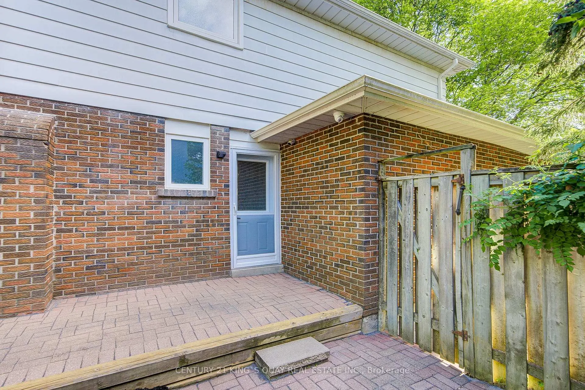 Photo 9 of 32 Chant Crescent, Markham, Unionville — HOMEH