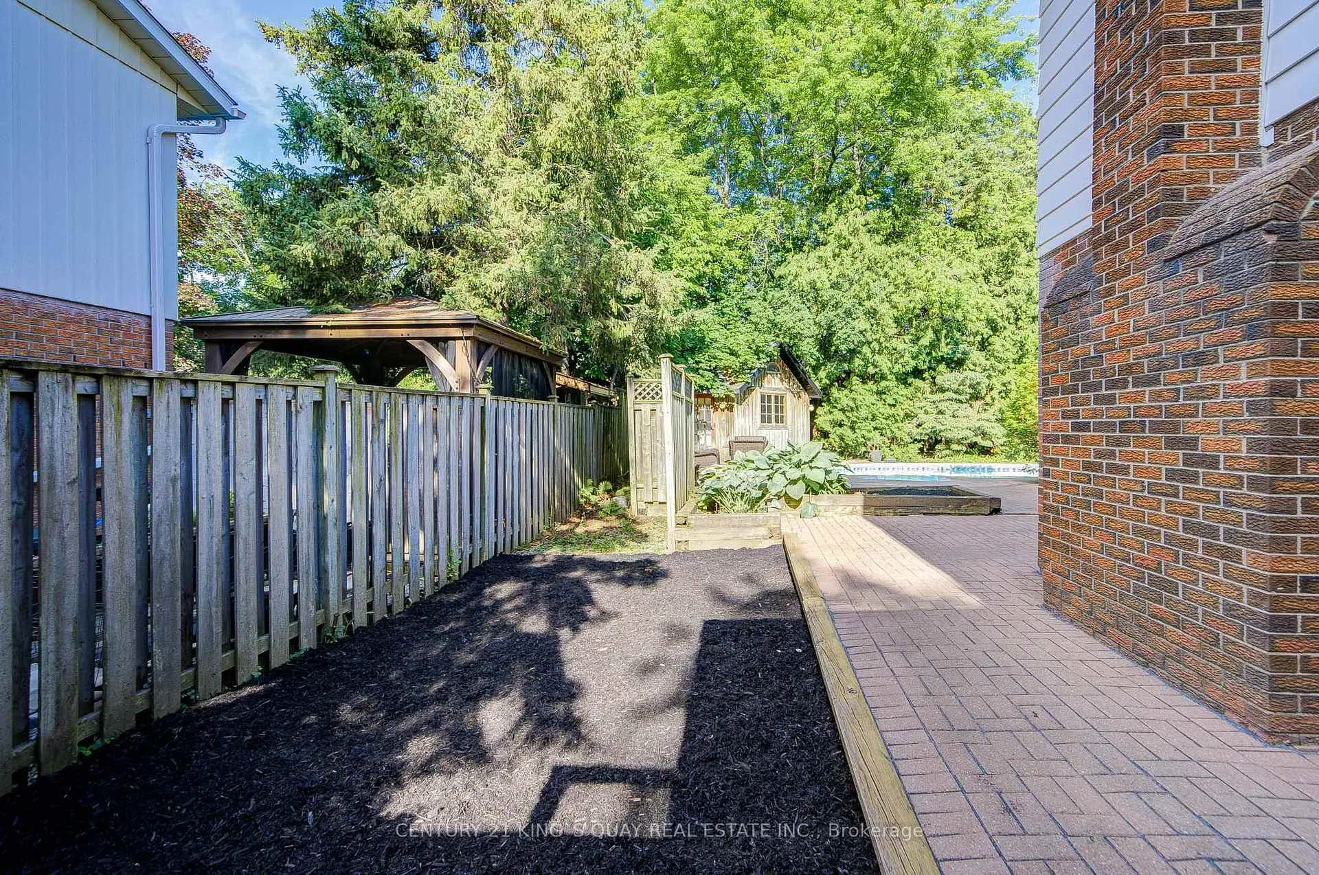 Photo 10 of 32 Chant Crescent, Markham, Unionville — HOMEH