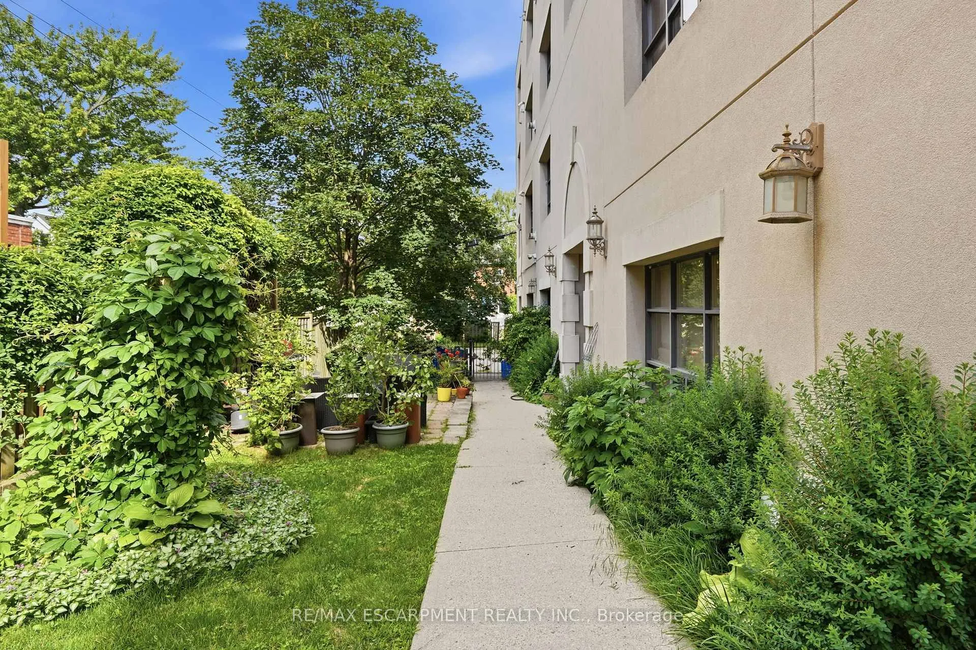 Photo 30 of Unit 21, 36 Margaret Street, Hamilton, Strathcona — HOMEH