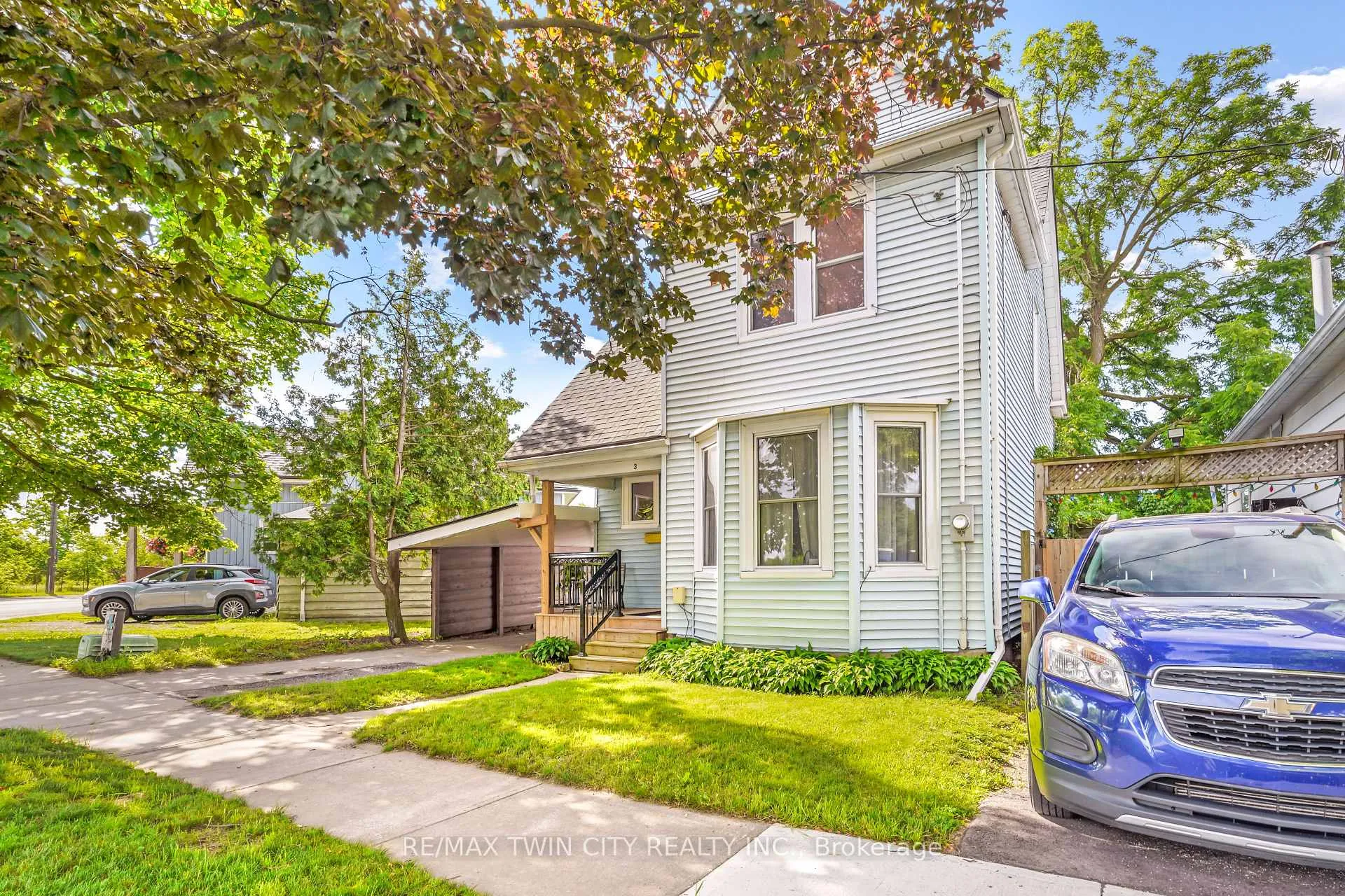 Photo 3 of 3 Brighton Avenue, Brantford, Eagle Place — HOMEH