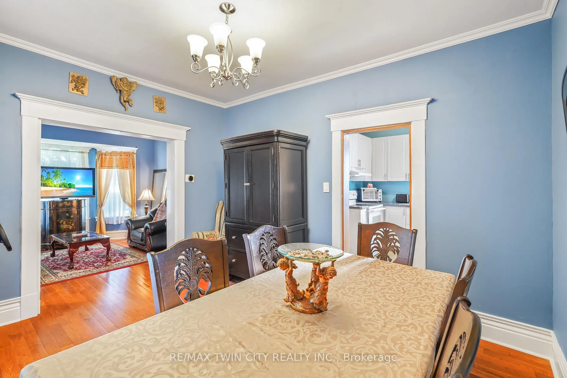 Photo 11 of 3 Brighton Avenue, Brantford, Eagle Place — HOMEH