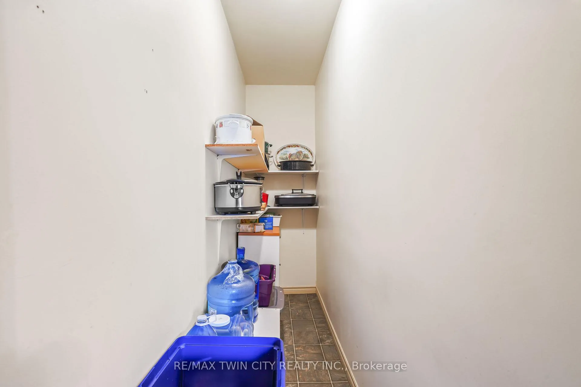 Photo 15 of 3 Brighton Avenue, Brantford, Eagle Place — HOMEH
