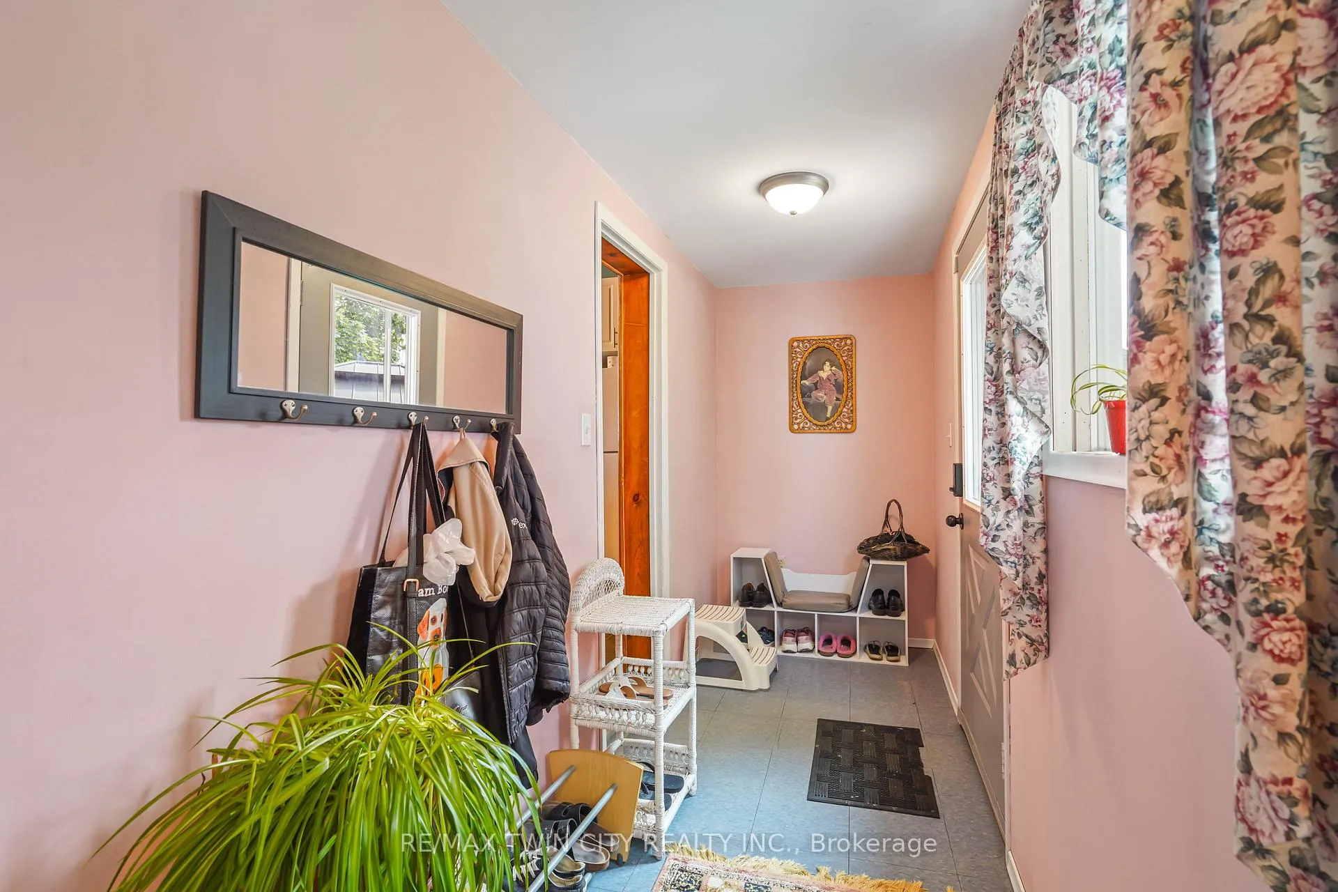 Photo 17 of 3 Brighton Avenue, Brantford, Eagle Place — HOMEH