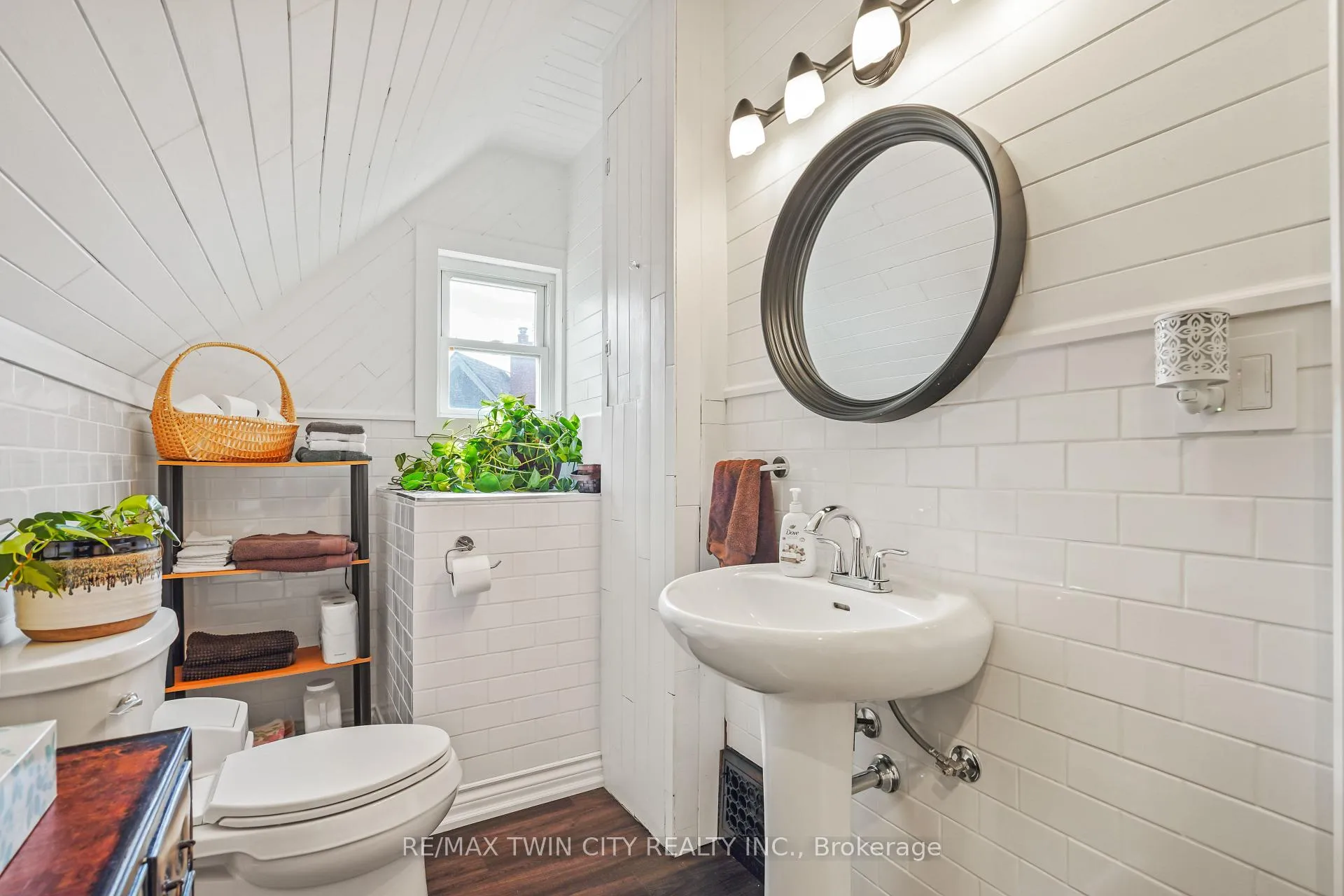 Photo 26 of 3 Brighton Avenue, Brantford, Eagle Place — HOMEH