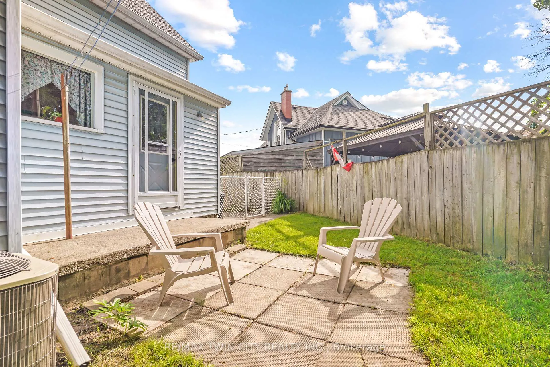 Photo 34 of 3 Brighton Avenue, Brantford, Eagle Place — HOMEH