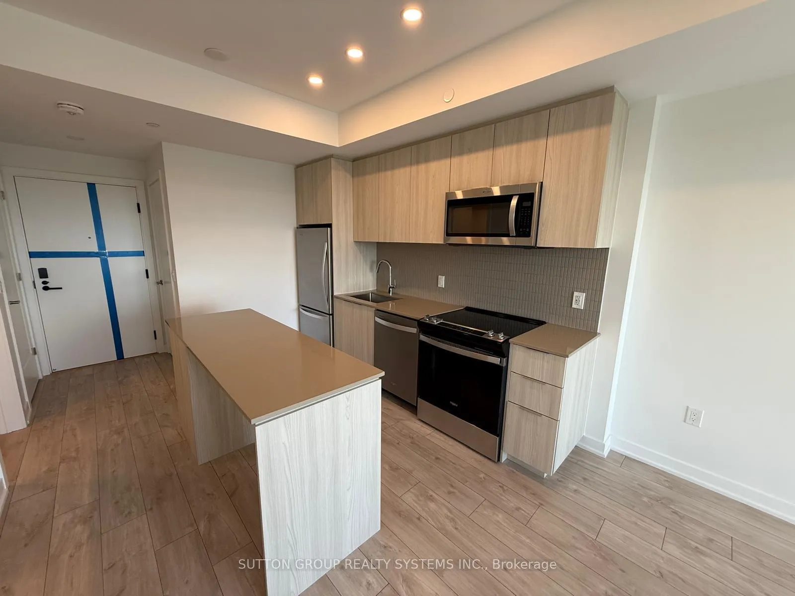 Photo 4 of Unit 404, 740 Whitlock Avenue, Milton, Cobban — HOMEH