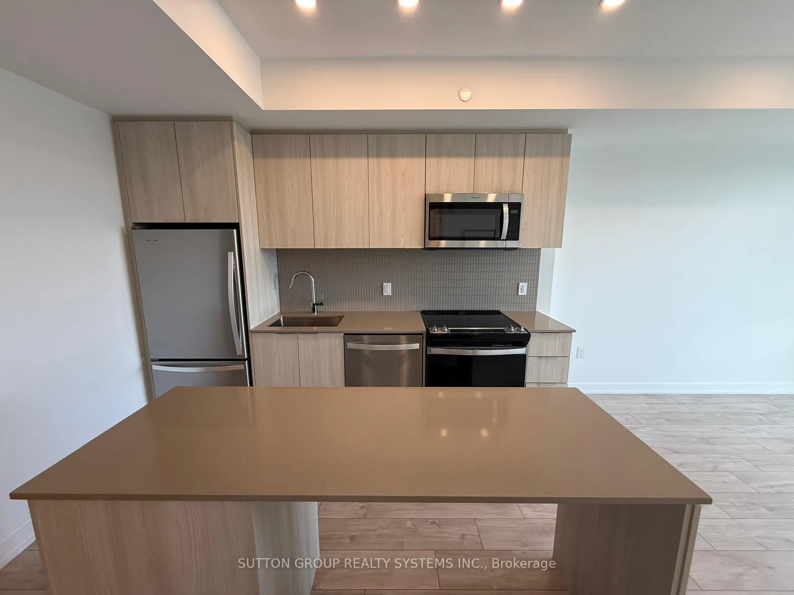 Photo 5 of Unit 404, 740 Whitlock Avenue, Milton, Cobban — HOMEH