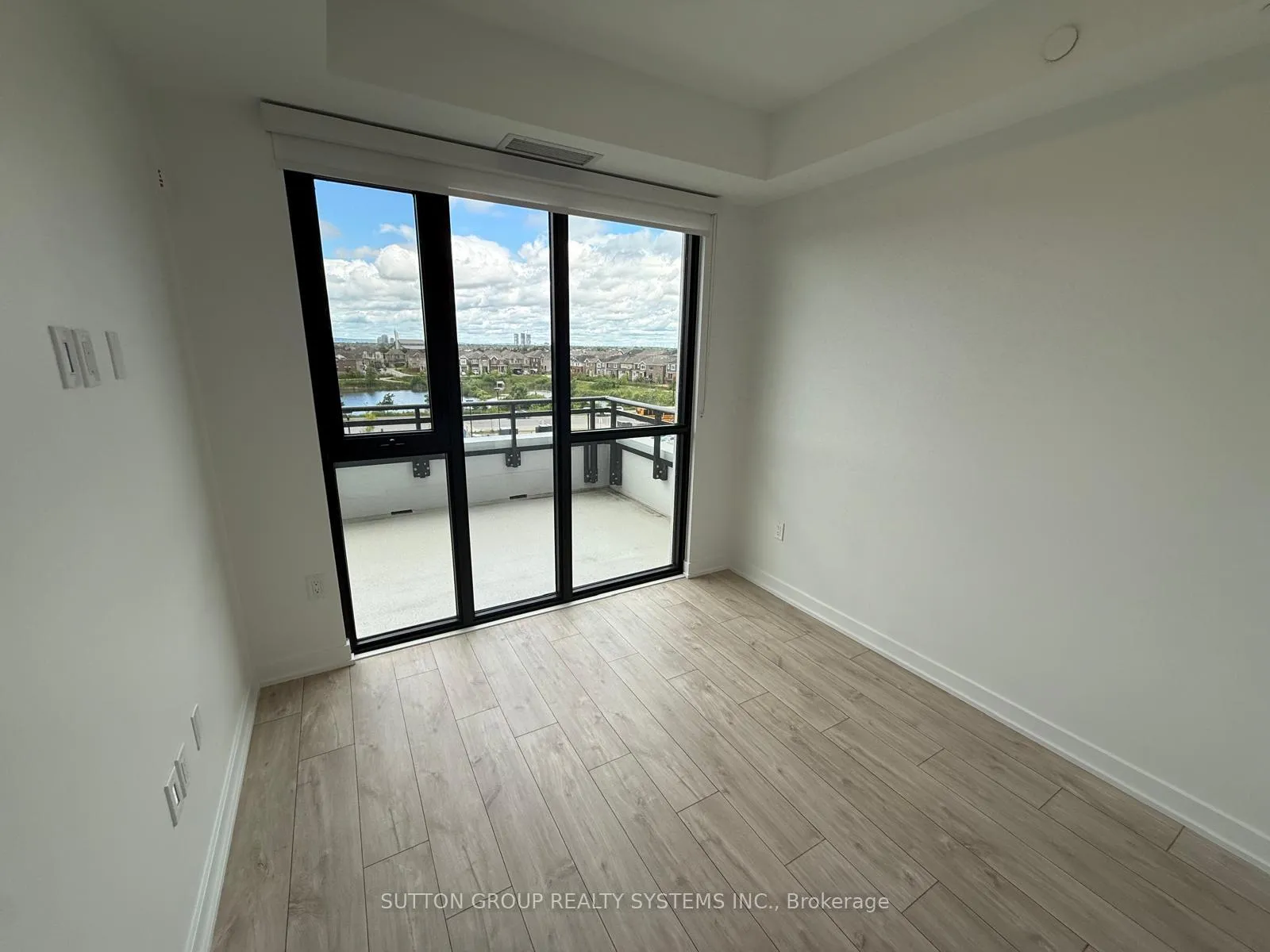 Photo 7 of Unit 404, 740 Whitlock Avenue, Milton, Cobban — HOMEH