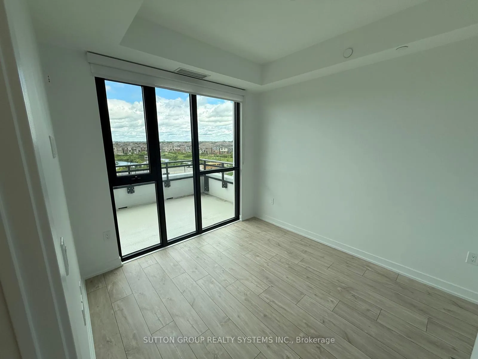 Photo 15 of Unit 404, 740 Whitlock Avenue, Milton, Cobban — HOMEH