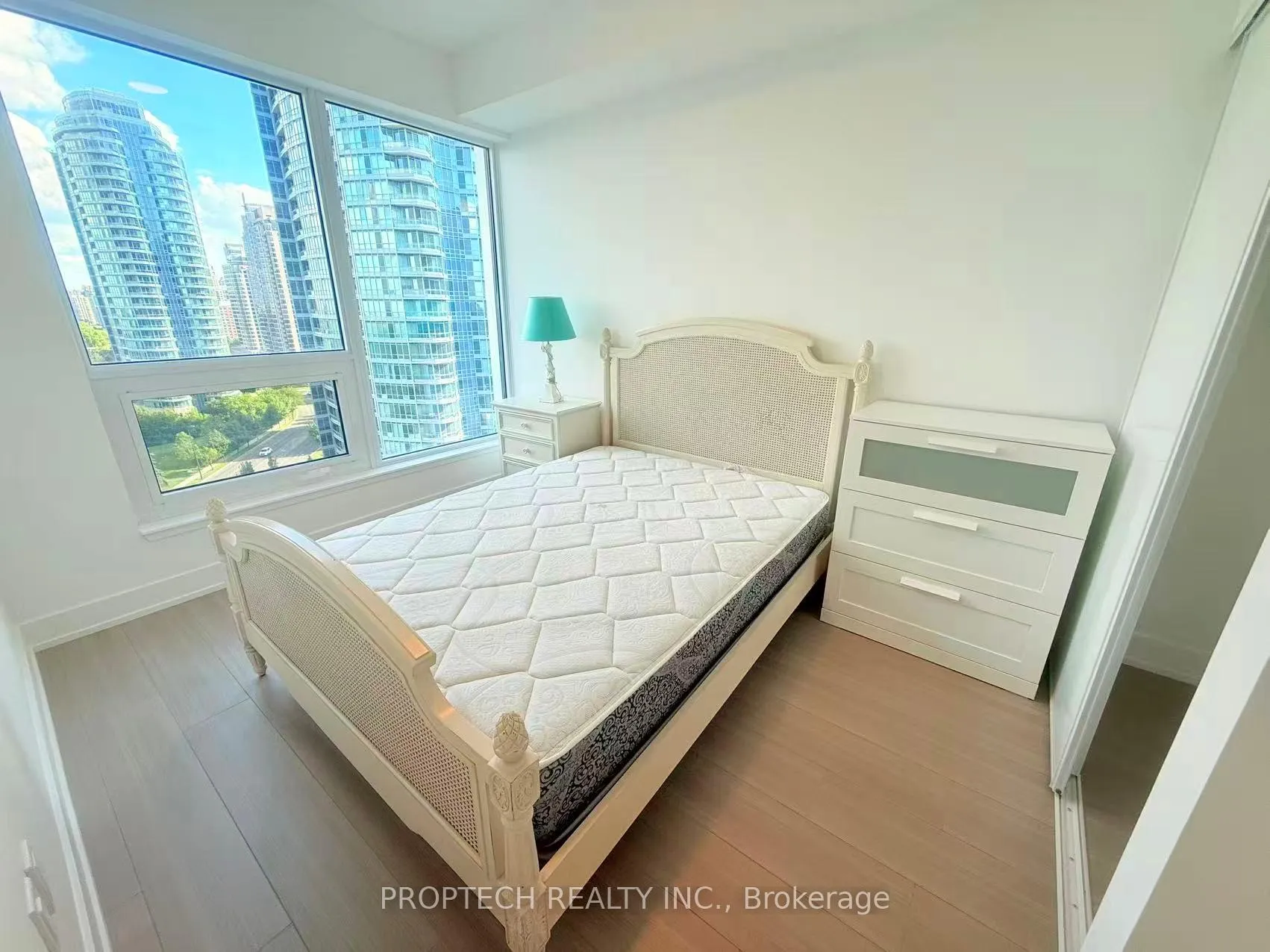 Photo 9 of 36 Olive Avenue, North York, Willowdale East — HOMEH