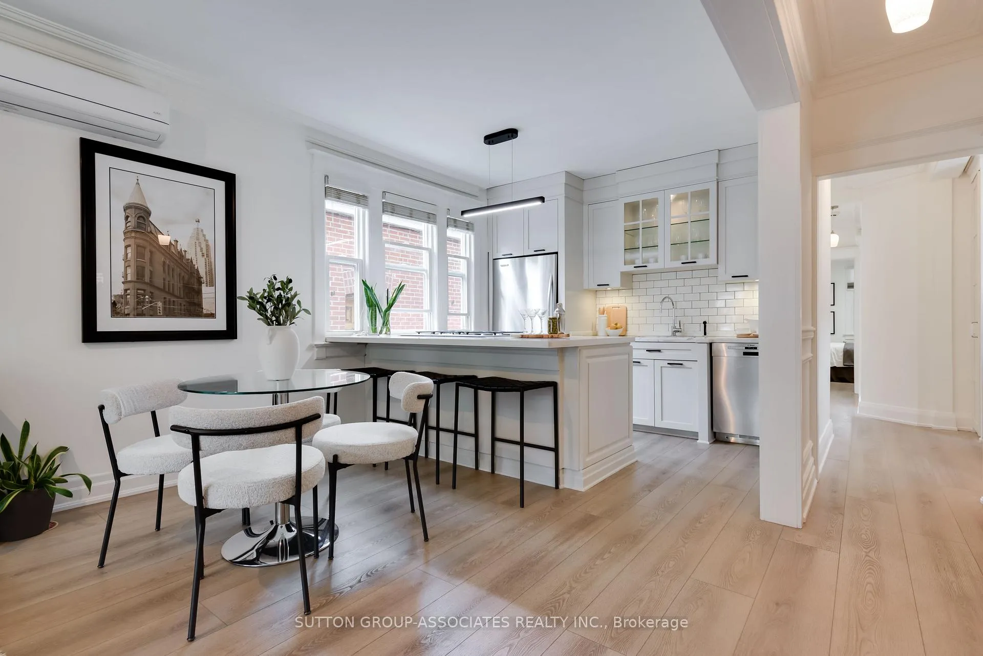 Photo 3 of 270 Robina Avenue, Toronto, Oakwood Village — HOMEH