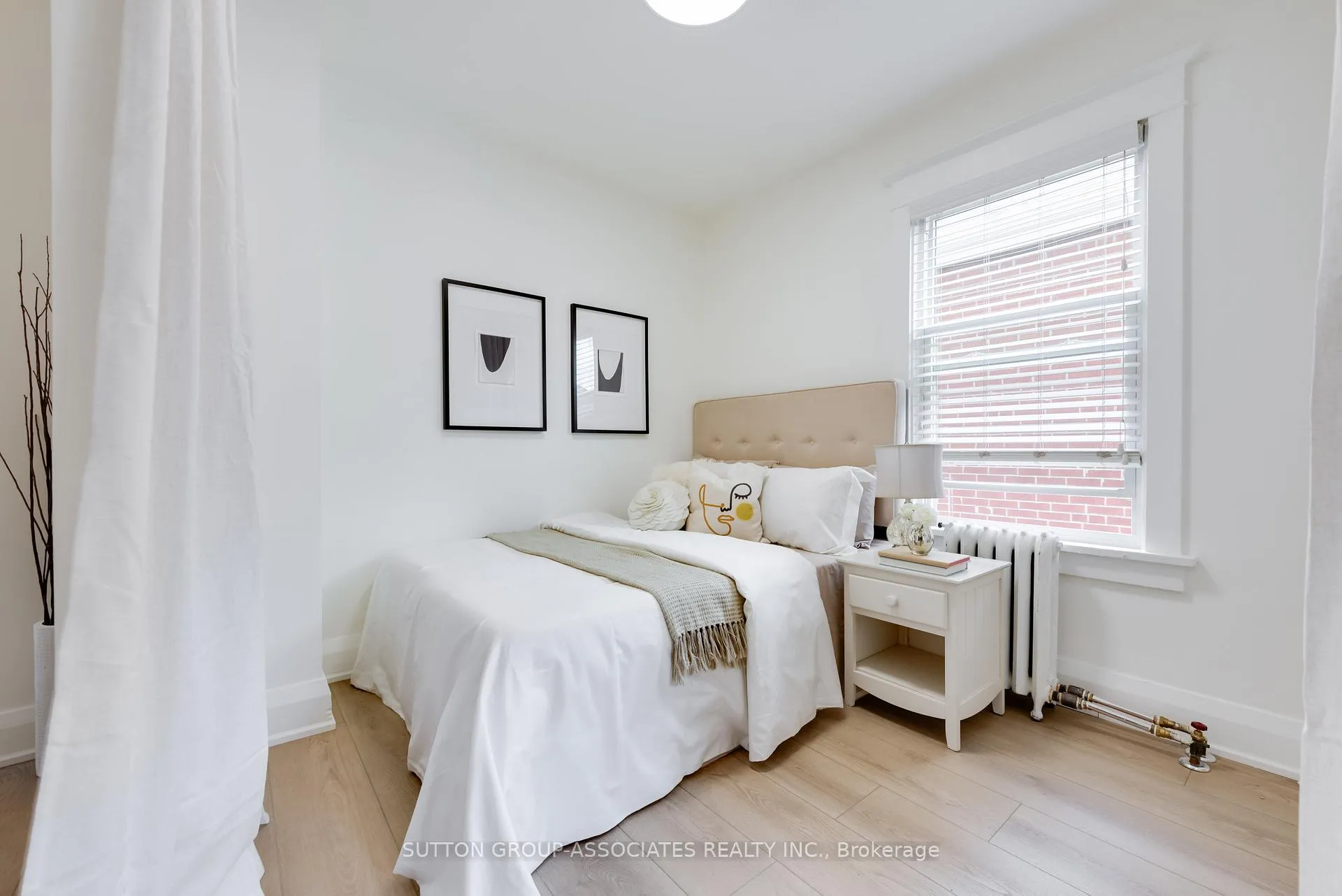 Photo 11 of 270 Robina Avenue, Toronto, Oakwood Village — HOMEH