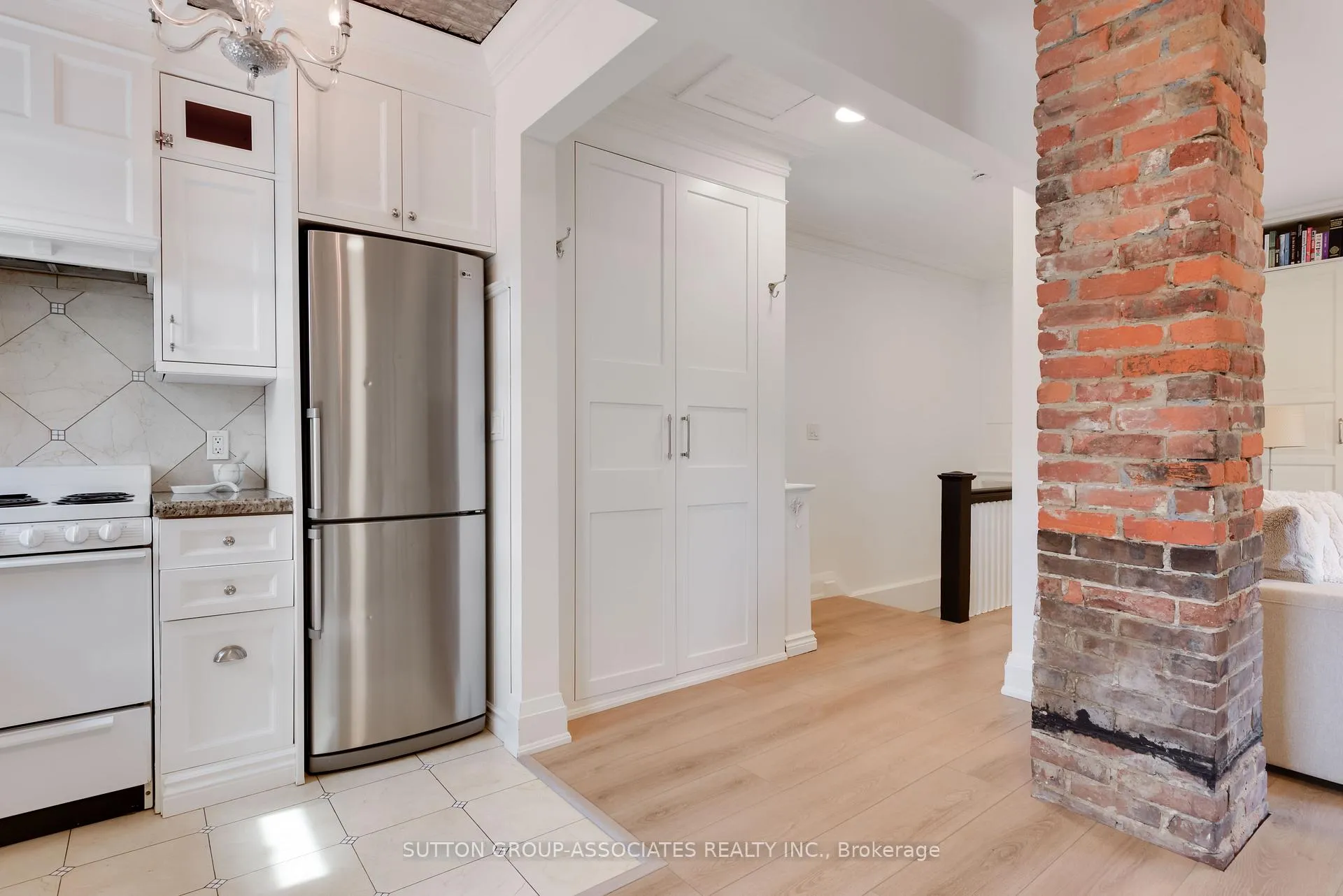 Photo 18 of 270 Robina Avenue, Toronto, Oakwood Village — HOMEH